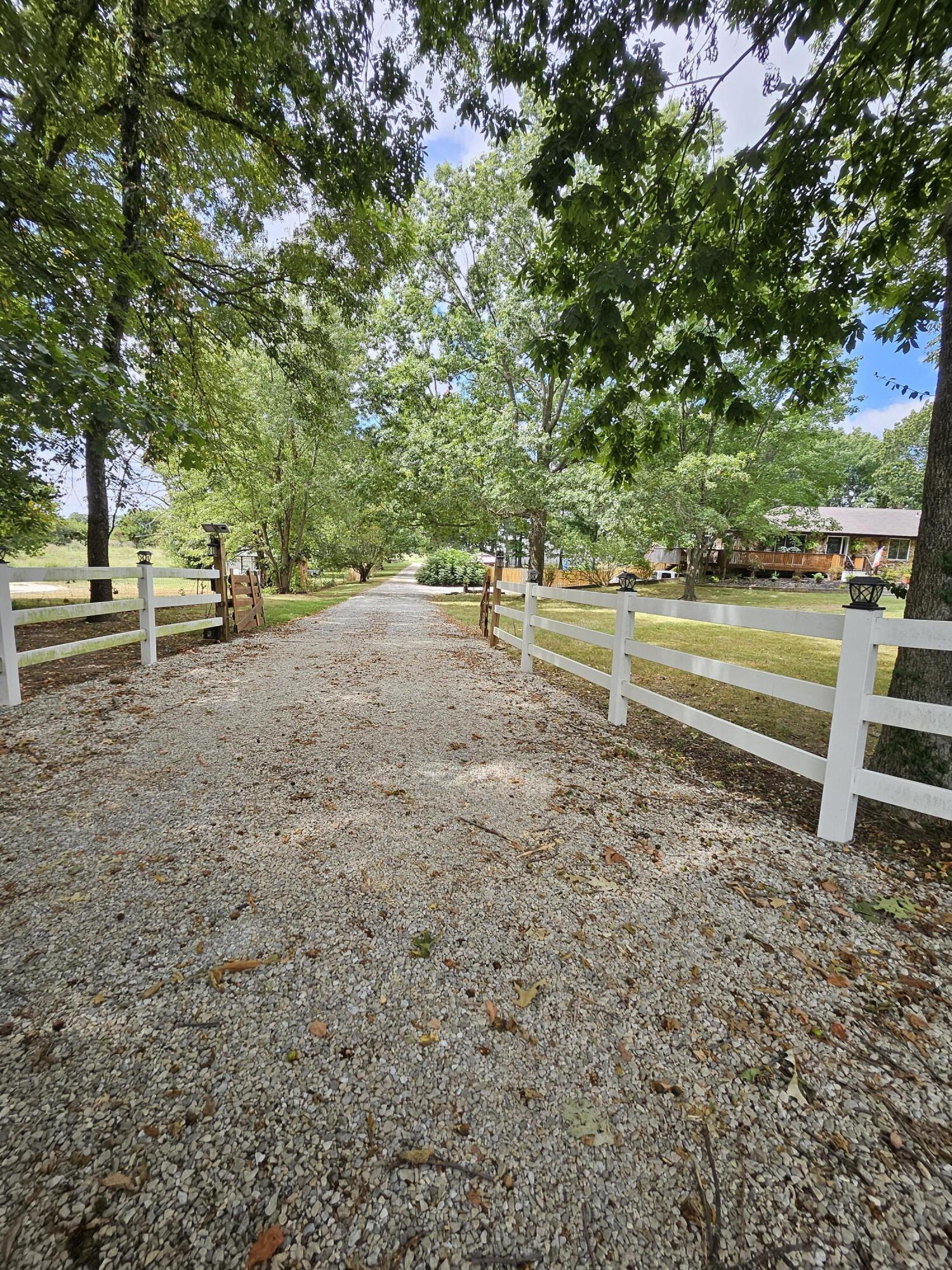 6333 S State Highway 125, Rogersville MO 65742