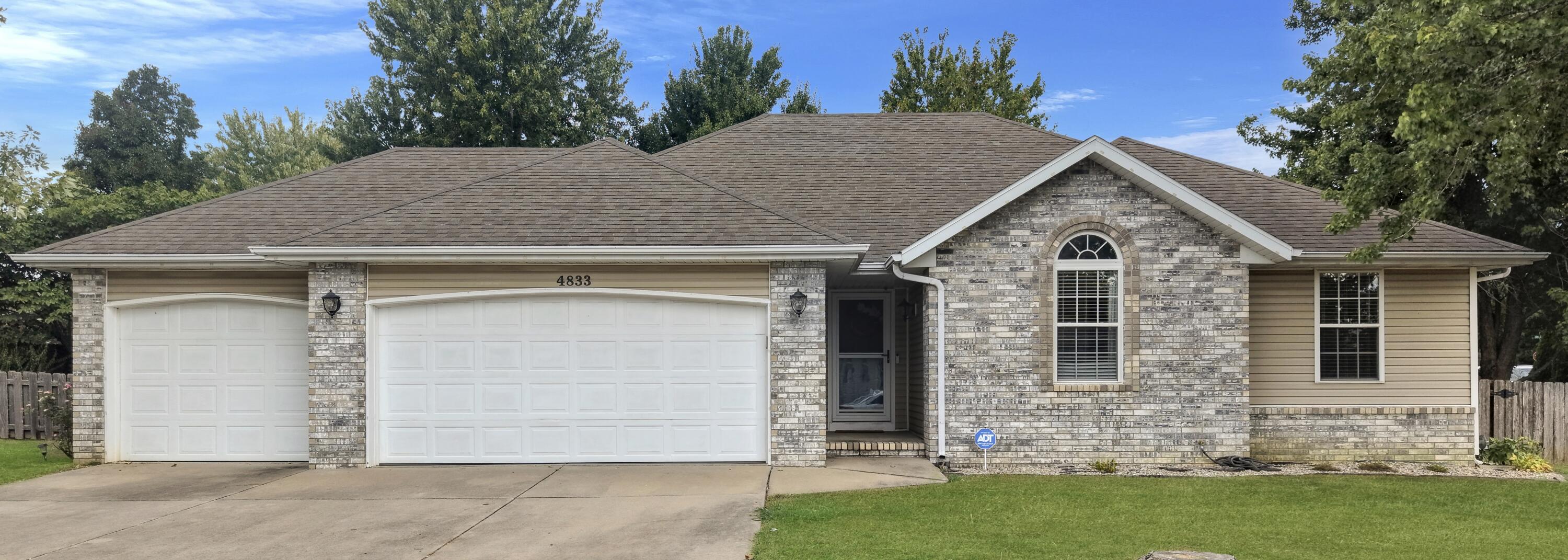 4833 N Kensington Drive, Ozark MO 65721