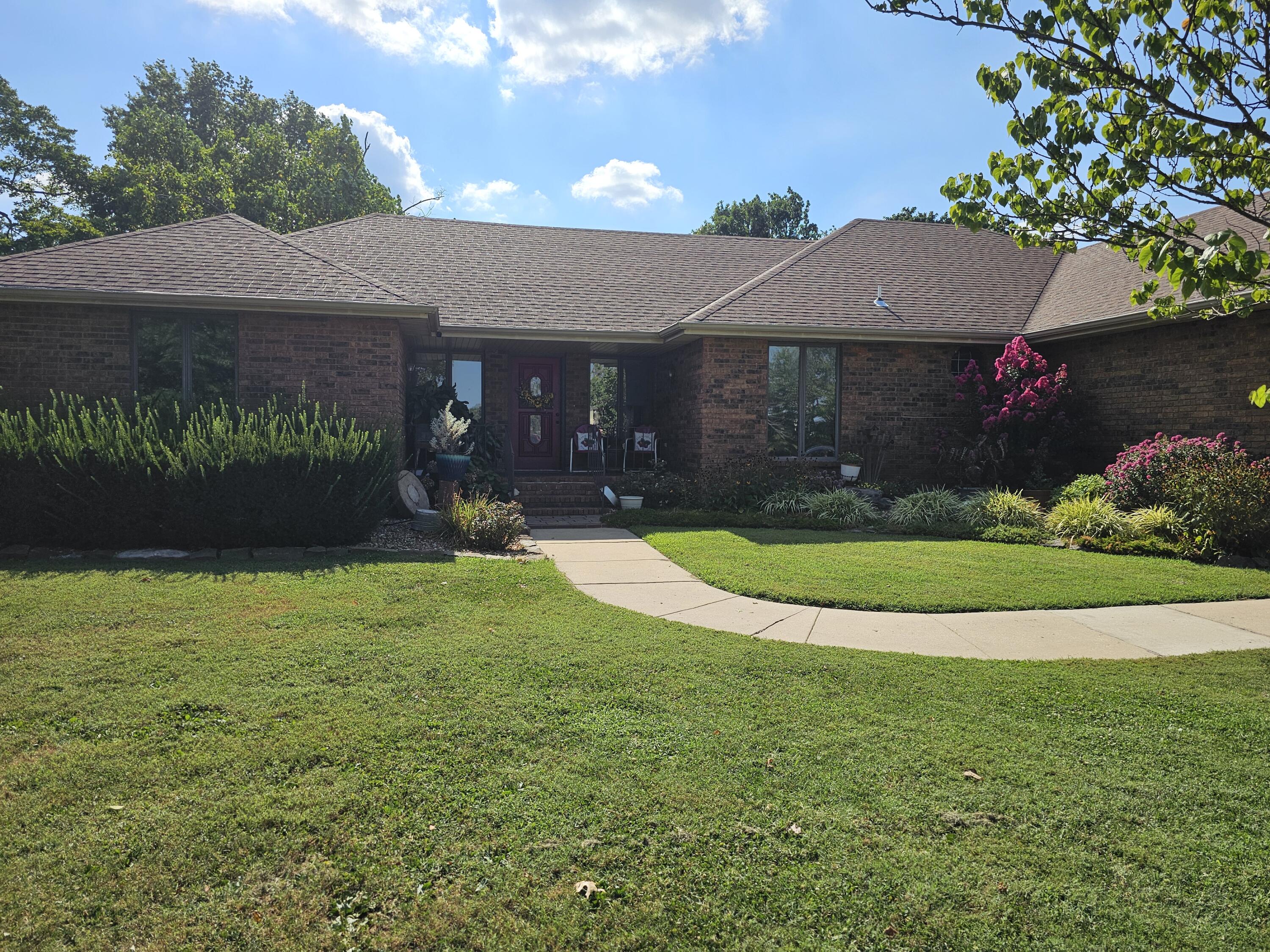 315 N Old Wilderness Road, Nixa MO 65714