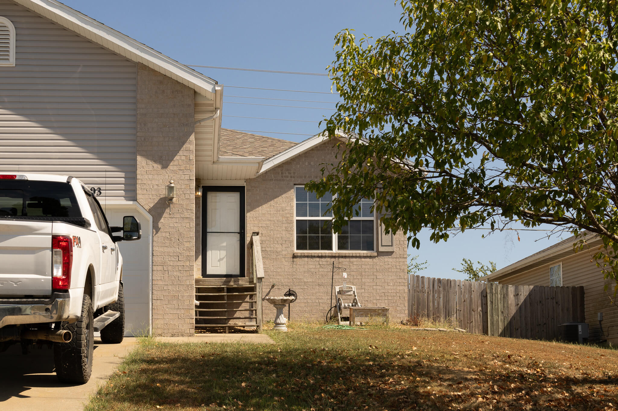 403 W Chestnut Road, Nixa MO 65714