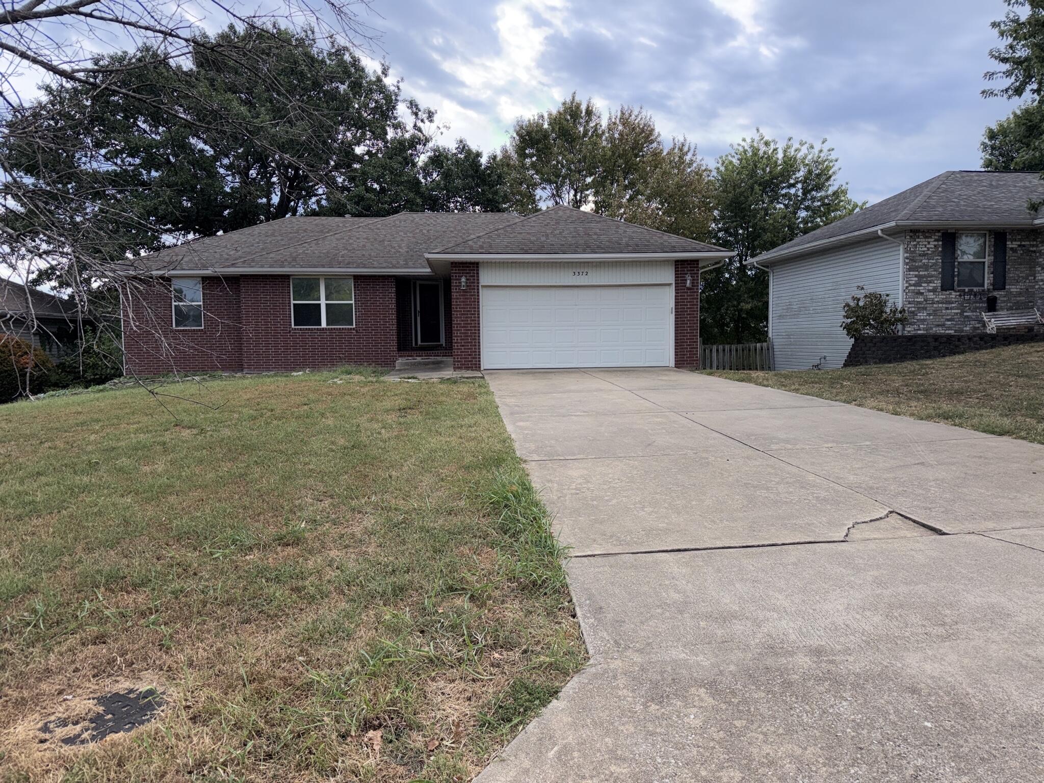 3372 S Western Avenue, Springfield MO 65807