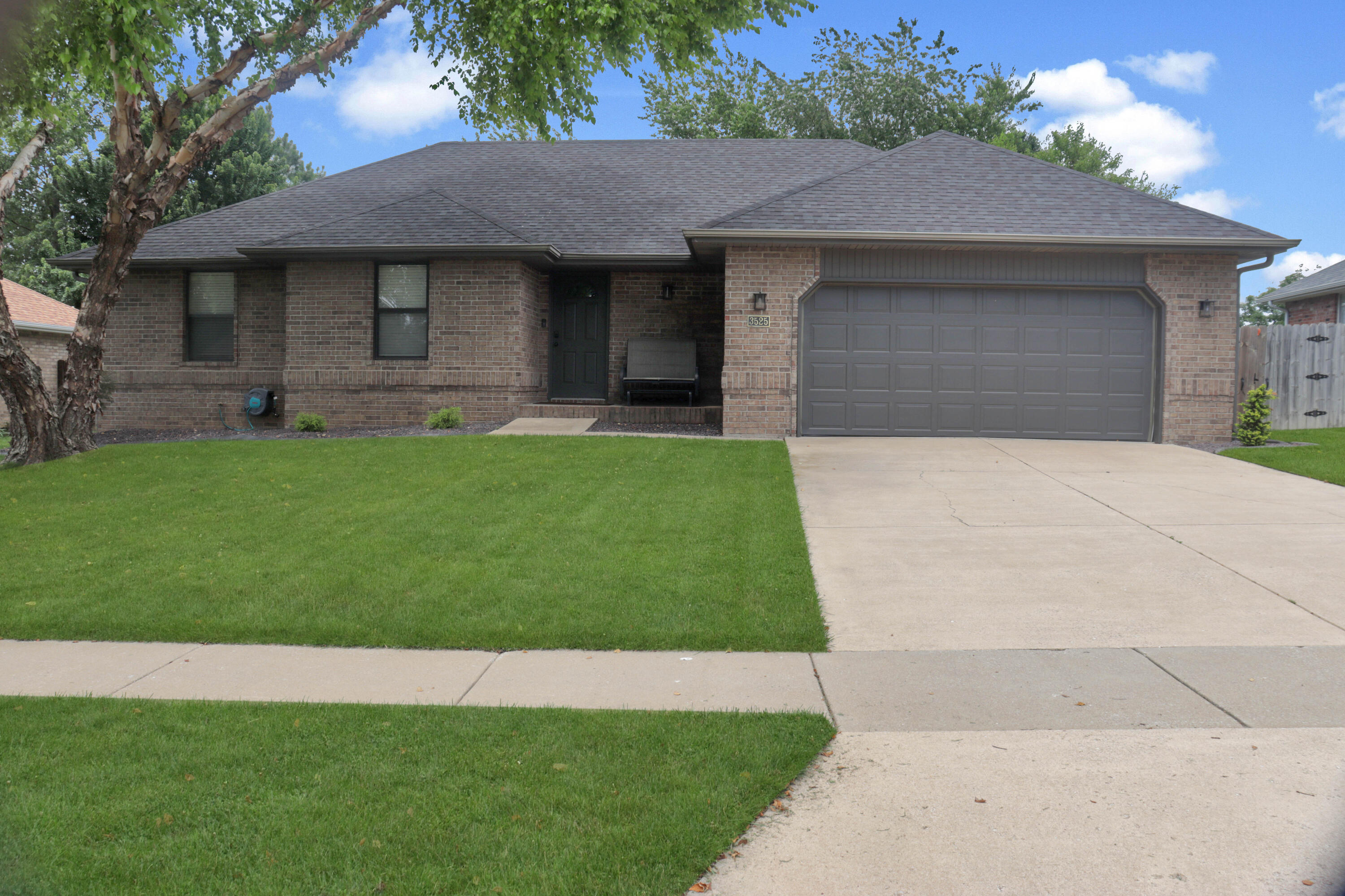 3525 W Village Terrace, Springfield MO 65810