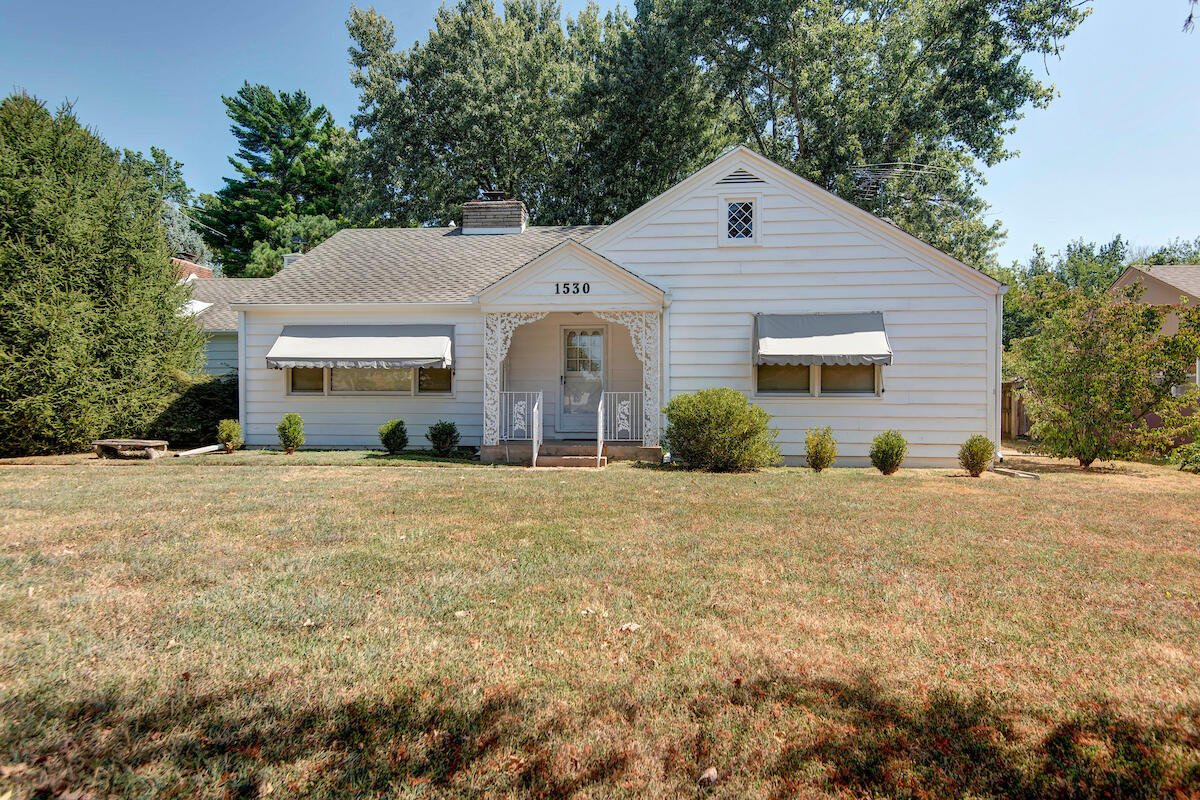 1530 S Delaware Avenue, Springfield MO 65804