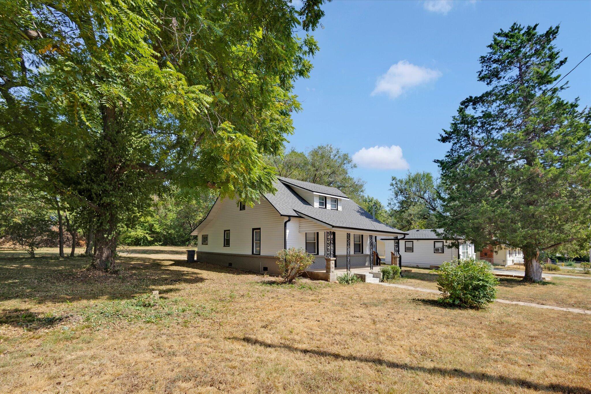 2753 W Nichols Street, Springfield MO 65803