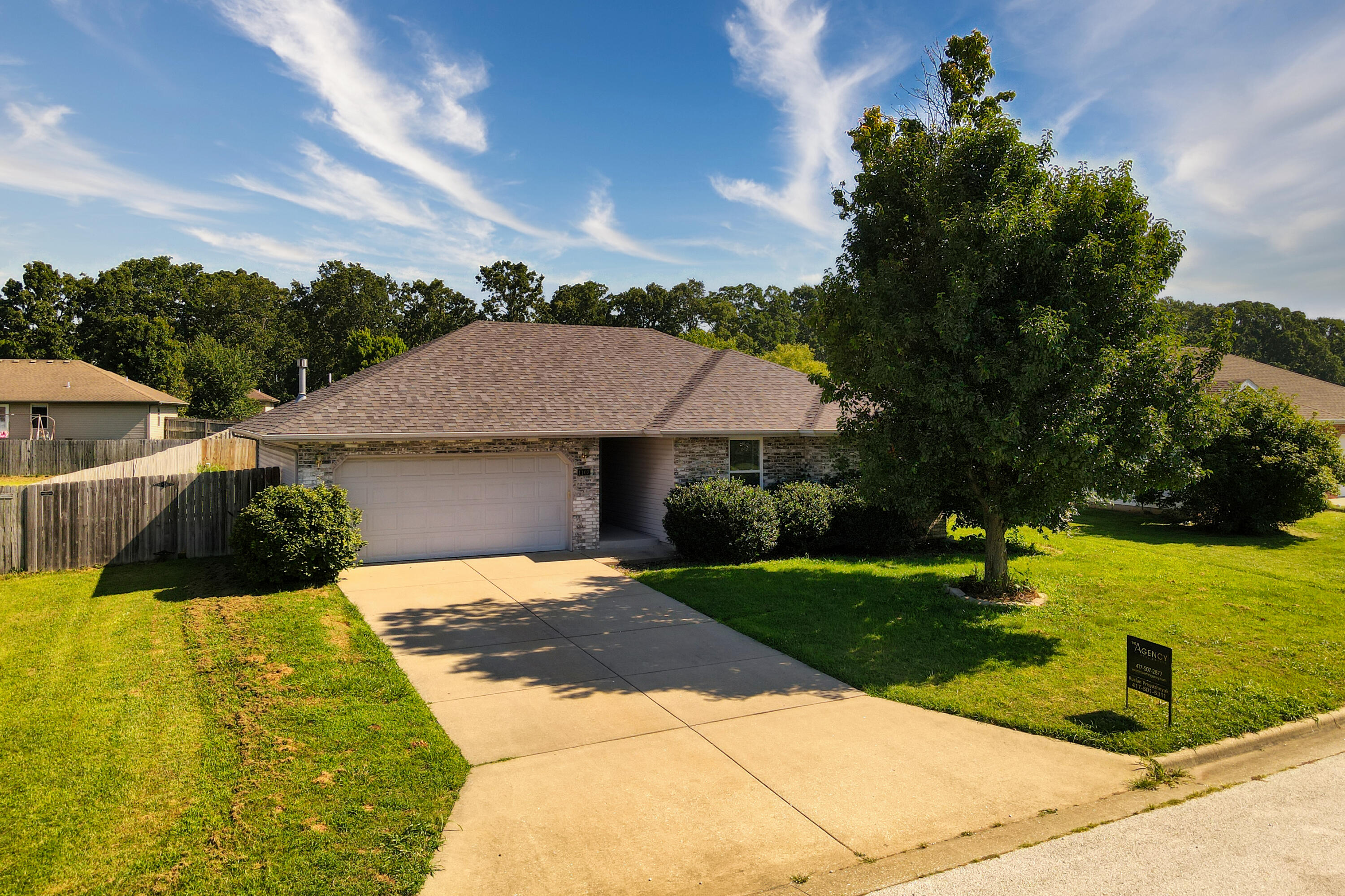 1107 E Melton Road, Ozark MO 65721