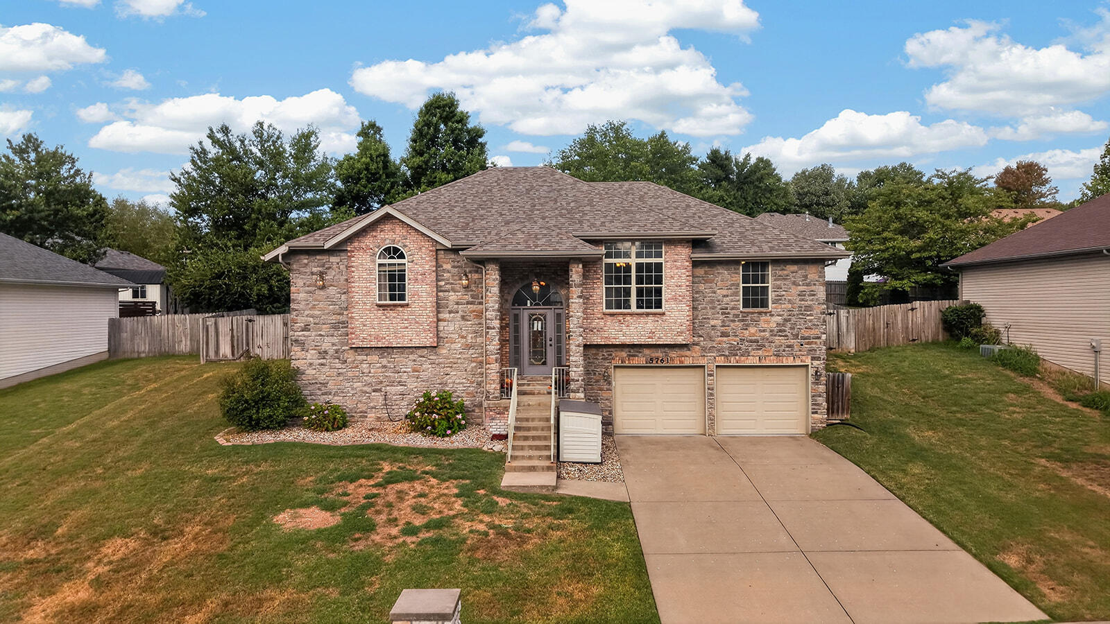 5761 S Fairview Avenue, Springfield MO 65810