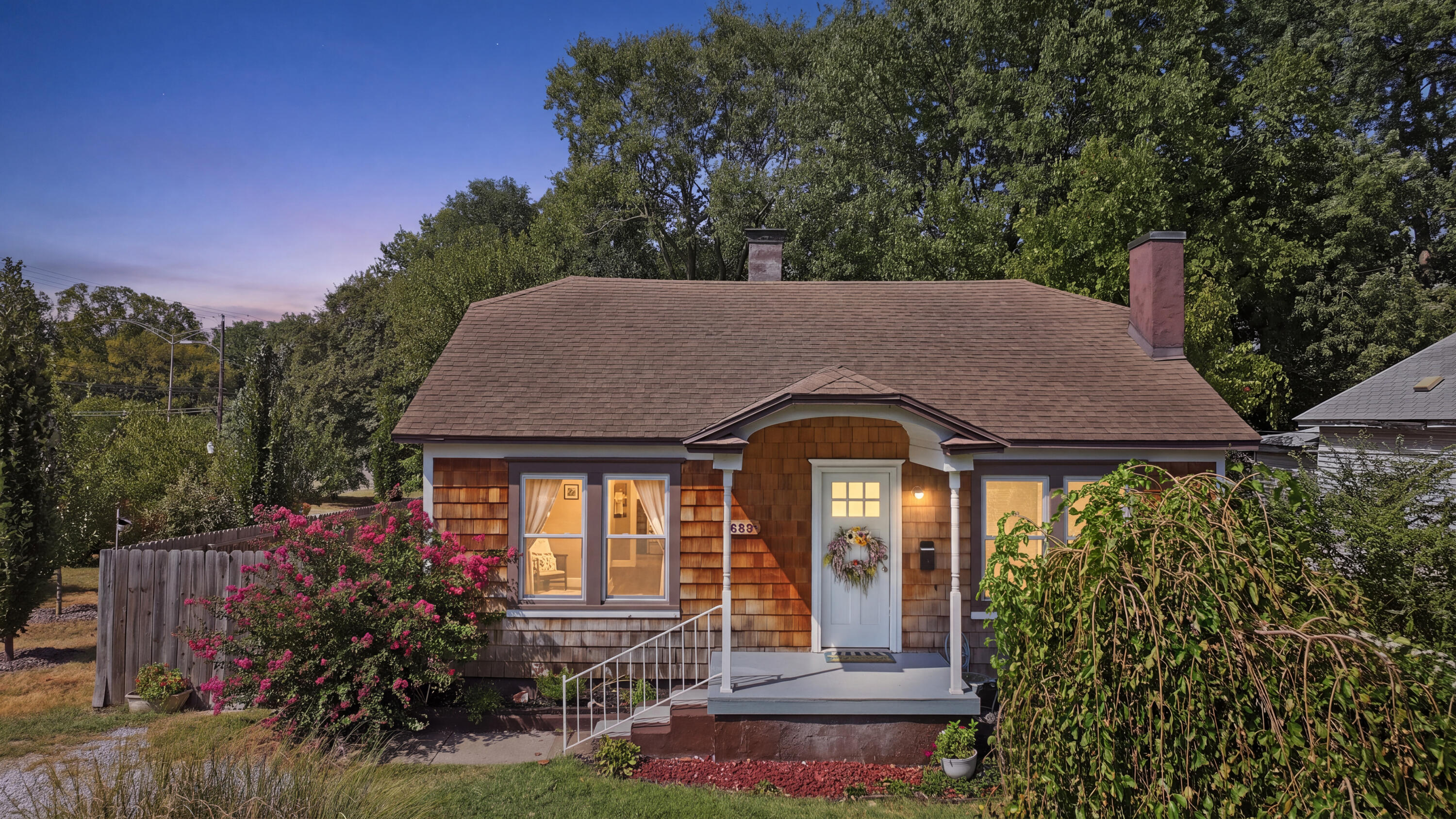 953 S Weaver Avenue, Springfield MO 65806