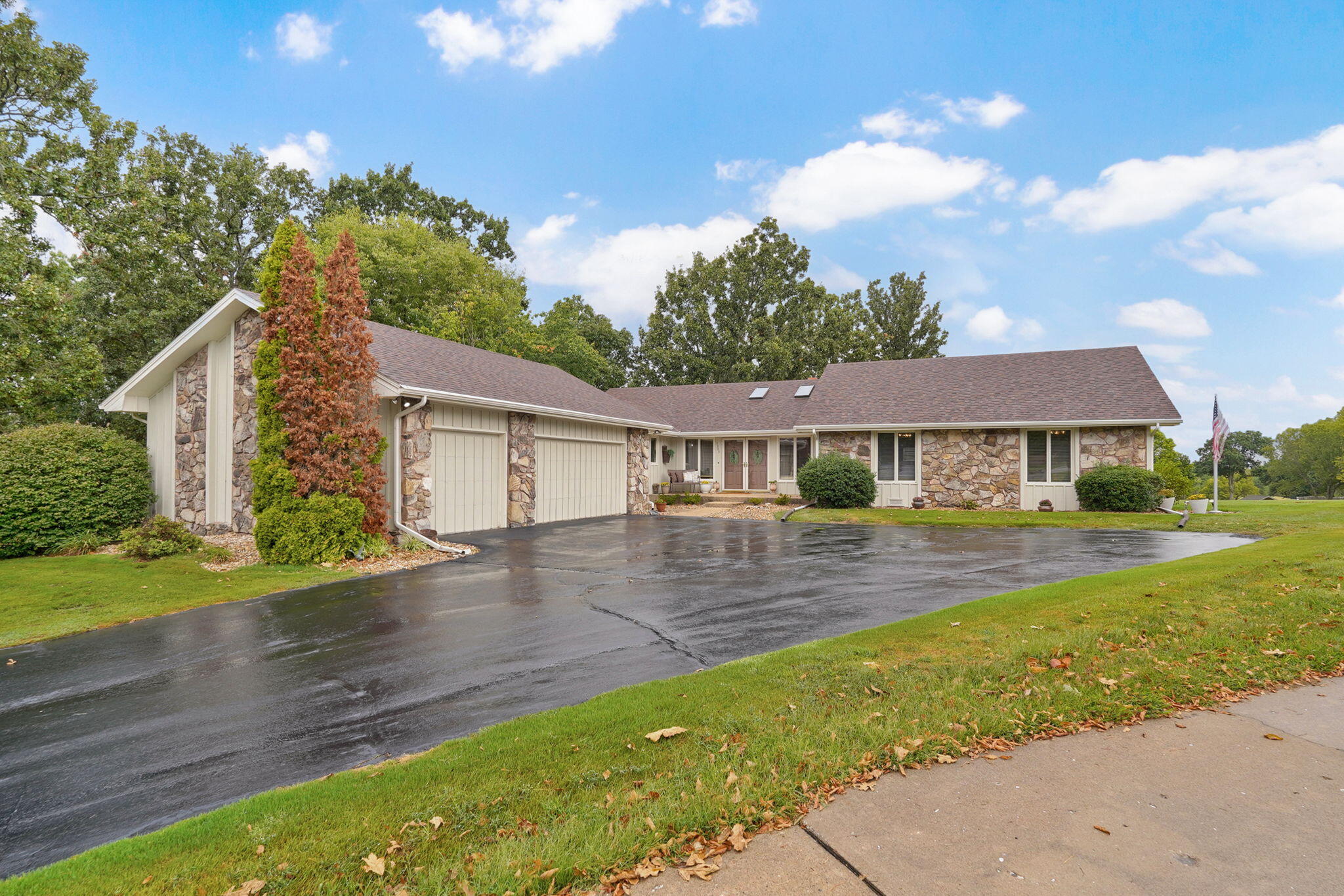3305 Olympic Circle, Nixa MO 65714