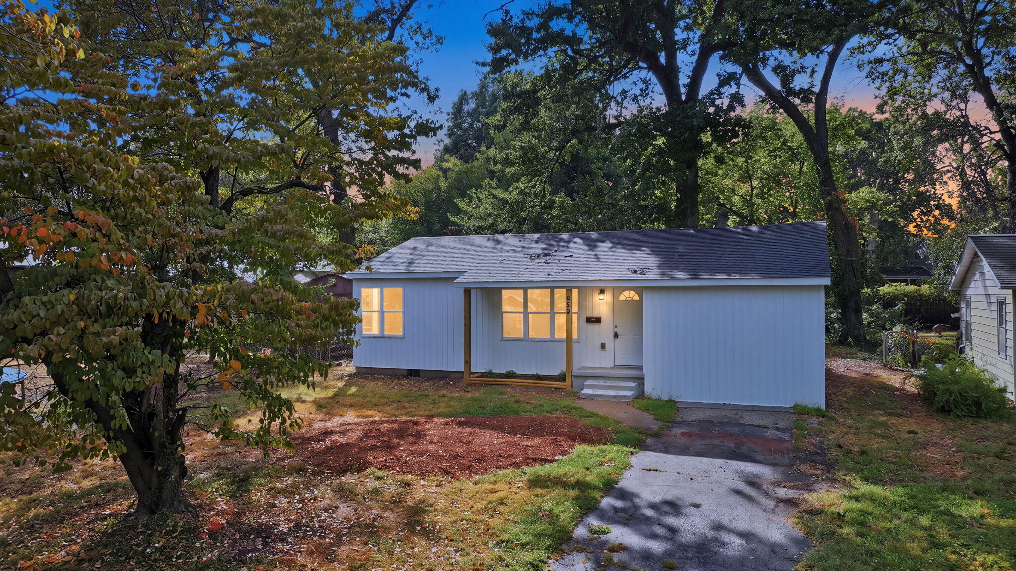 659 S Wildan Avenue, Springfield MO 65802