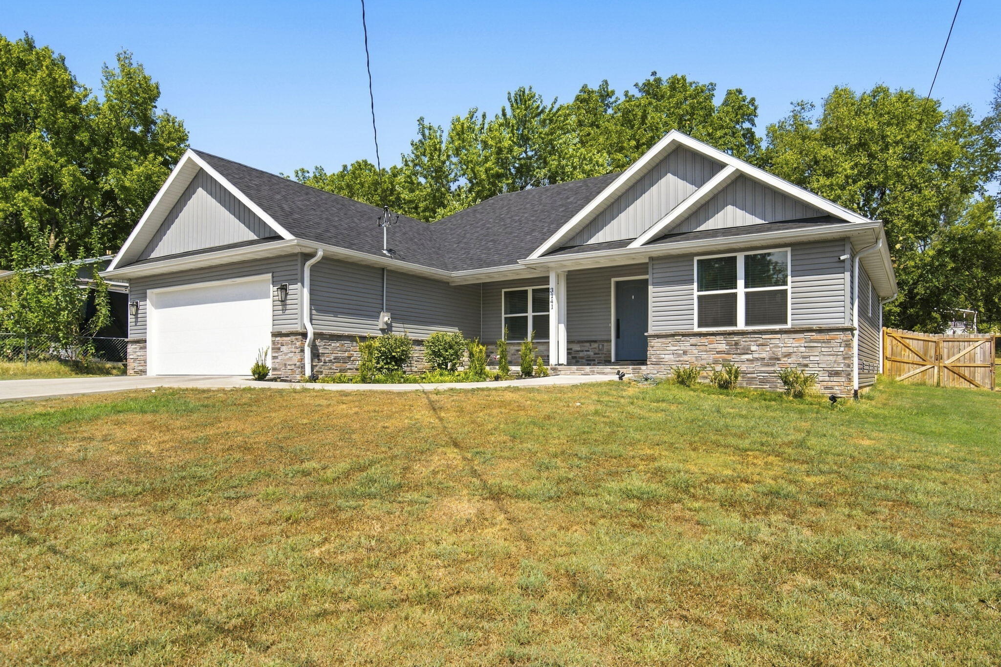 3141 E Iroquois Street, Springfield MO 65804