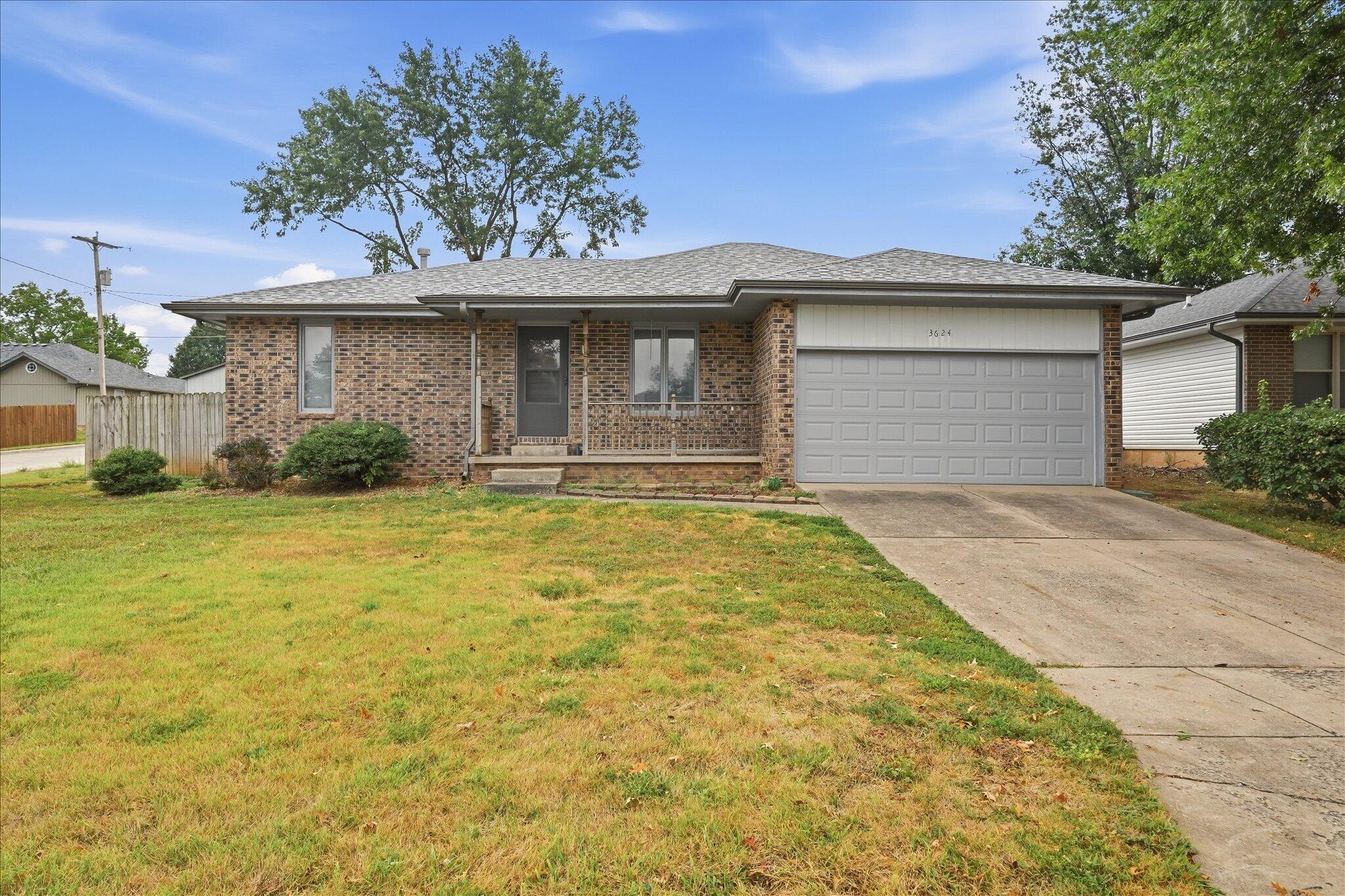 3624 W Madison Street, Springfield MO 65802