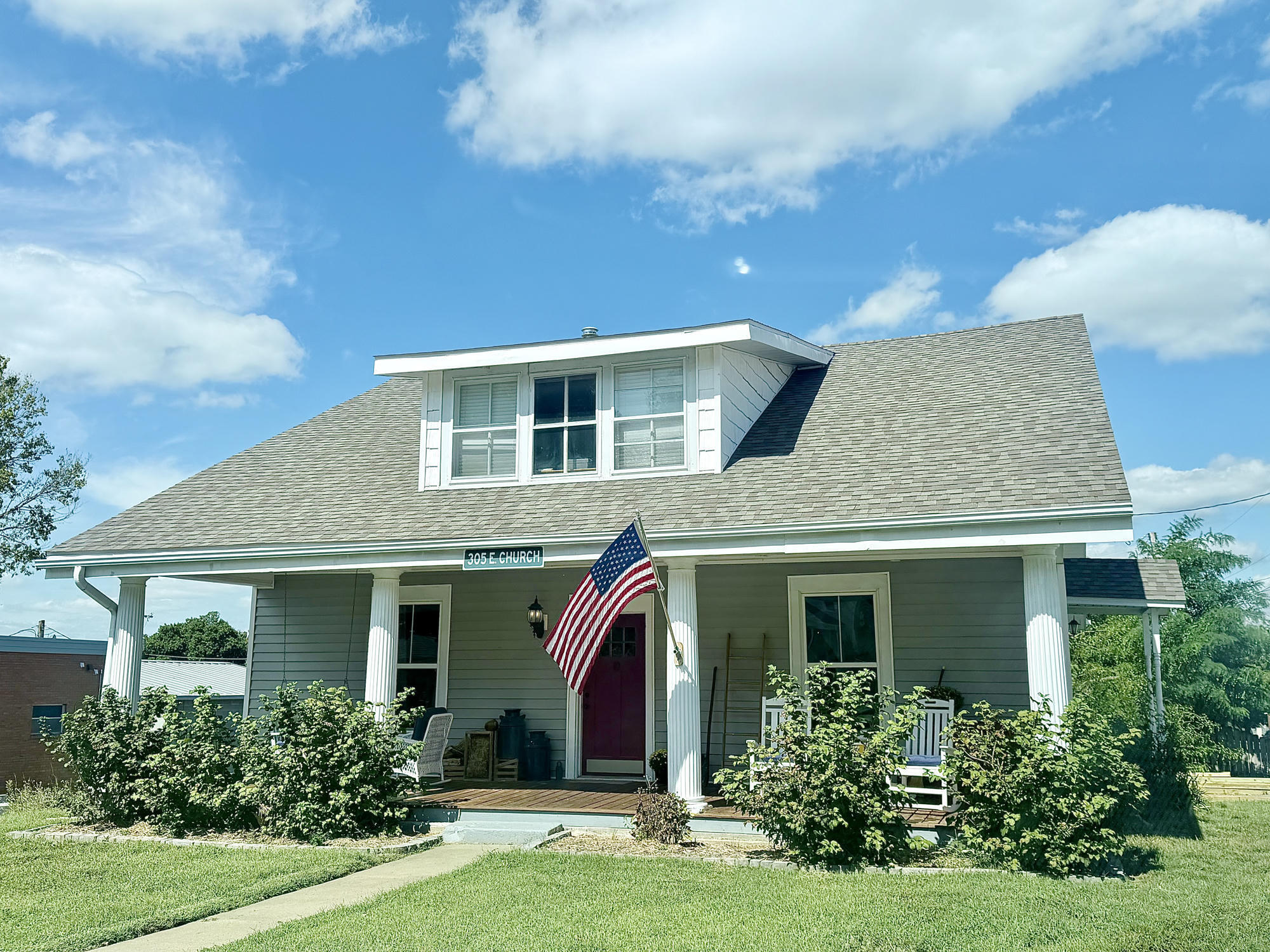 305 E Church Street, Ozark MO 65721
