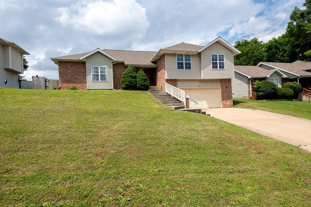 1987 W Arlington Street, Springfield MO 65810