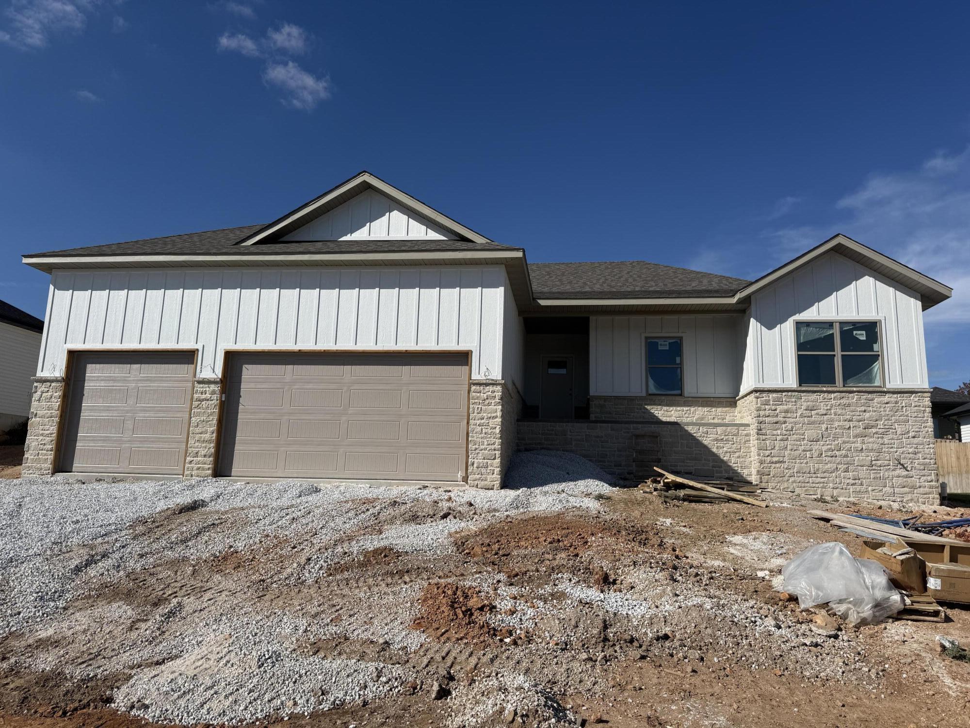2505 W Webb Road, Ozark MO 65721