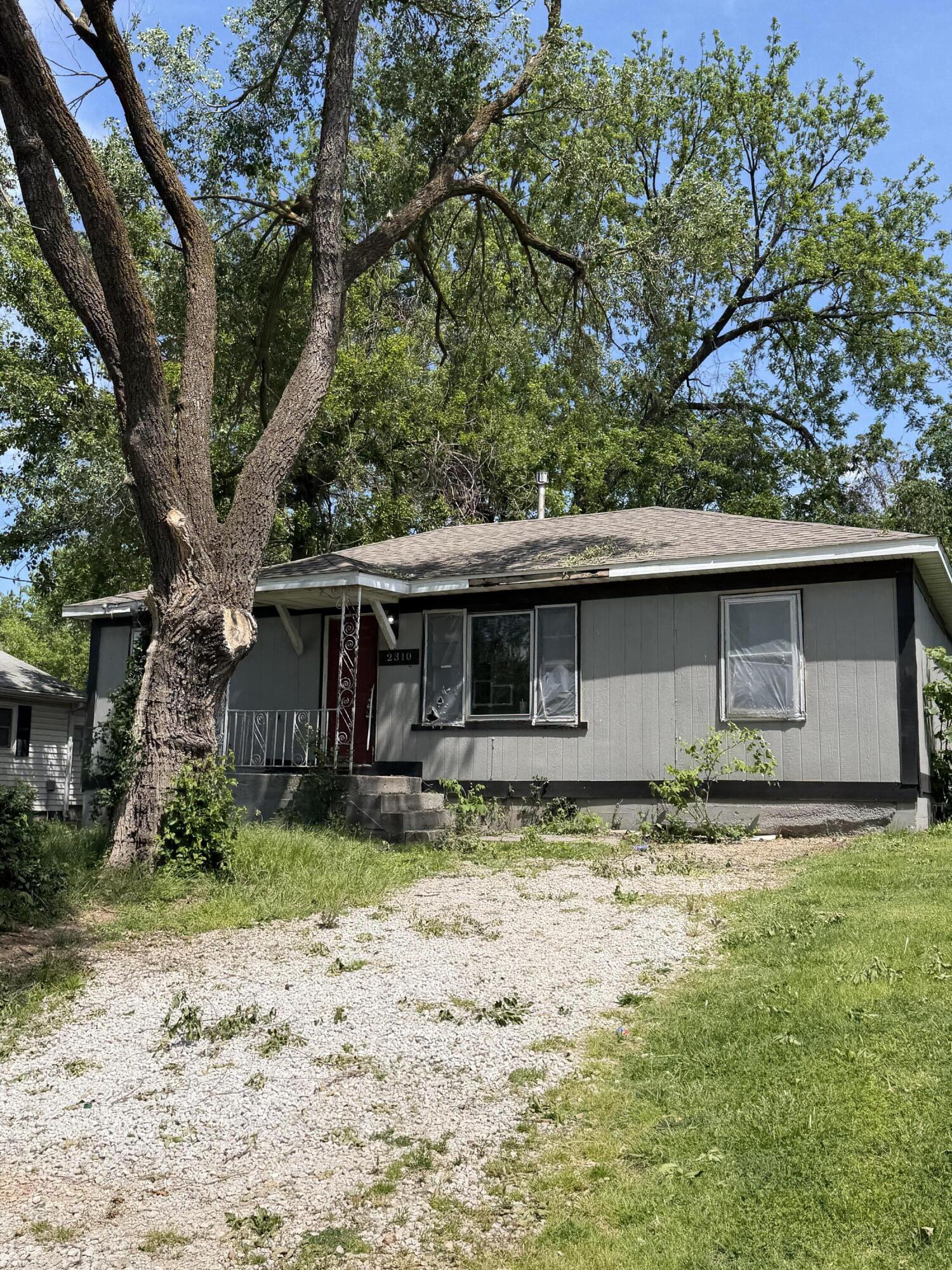 2310 N Lexington Avenue, Springfield MO 65803