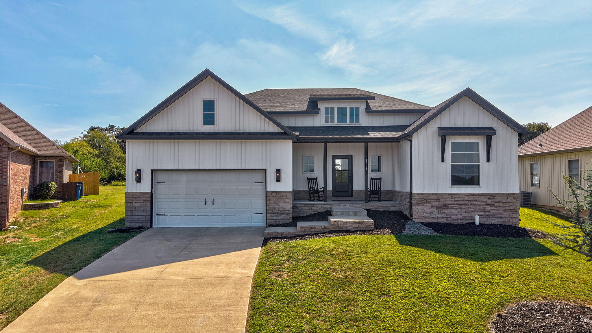 1608 E Fairwind, Ozark MO 65721
