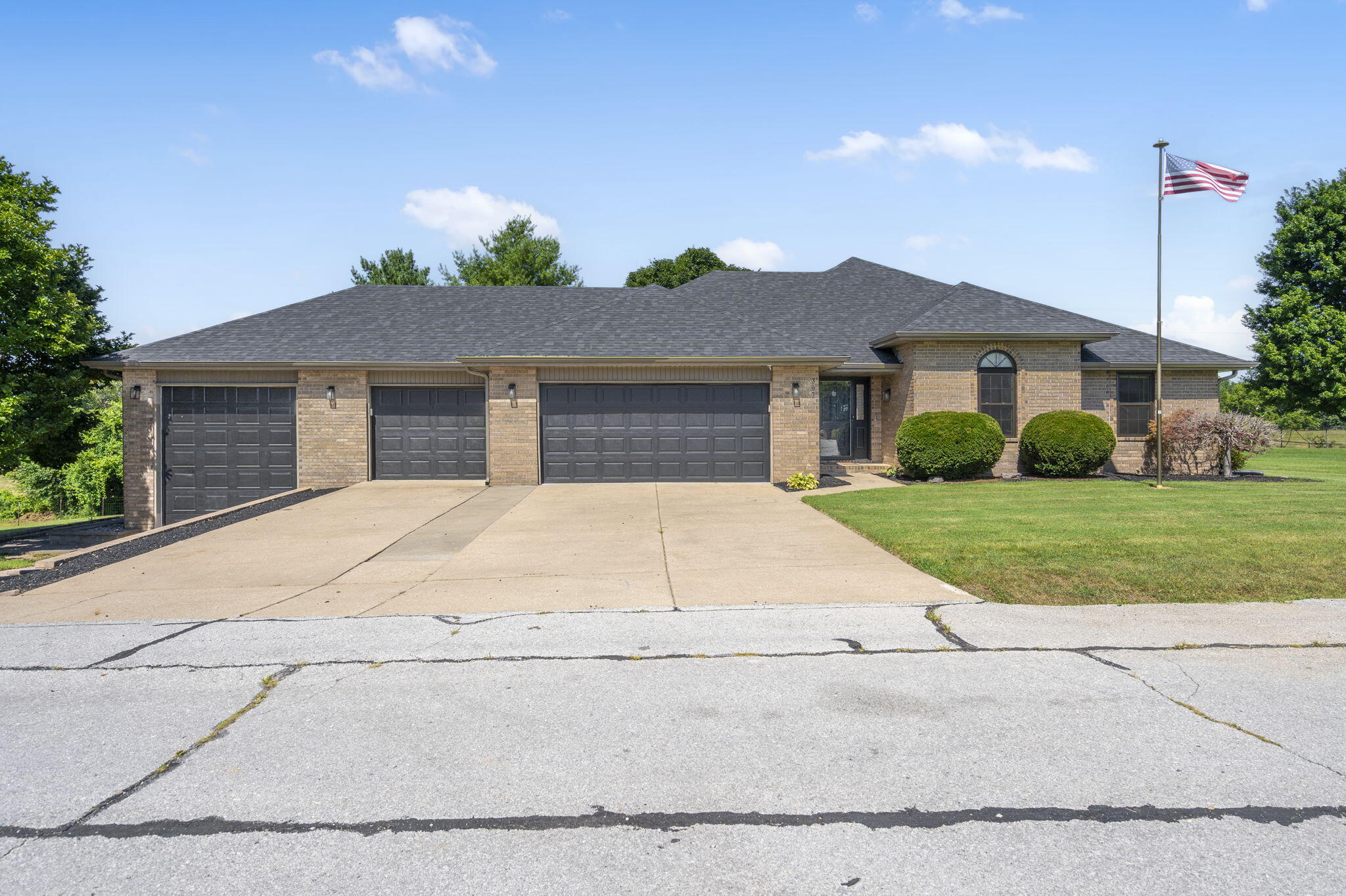 307 S 38th Street, Nixa MO 65714