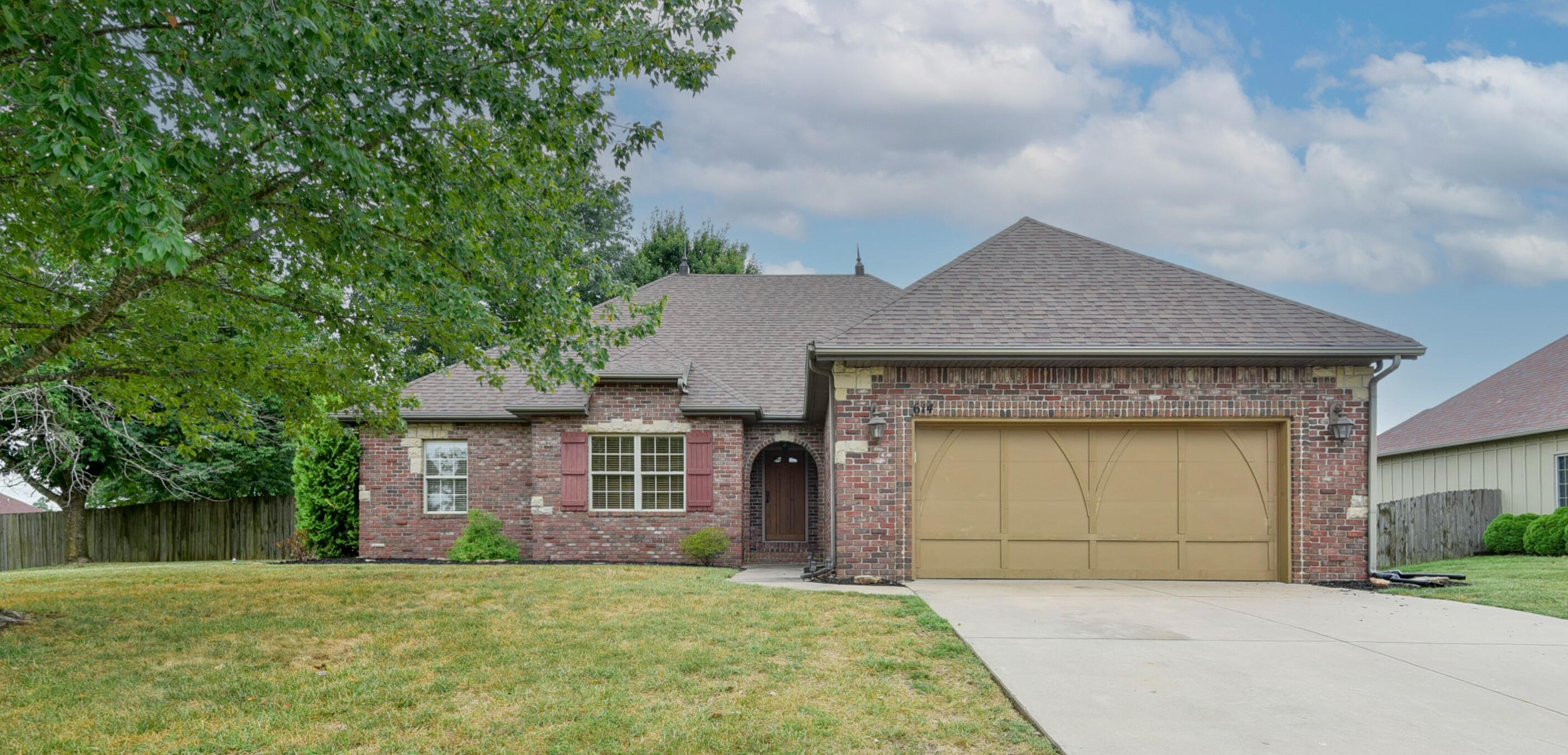 614 E Falls Circle, Ozark MO 65721