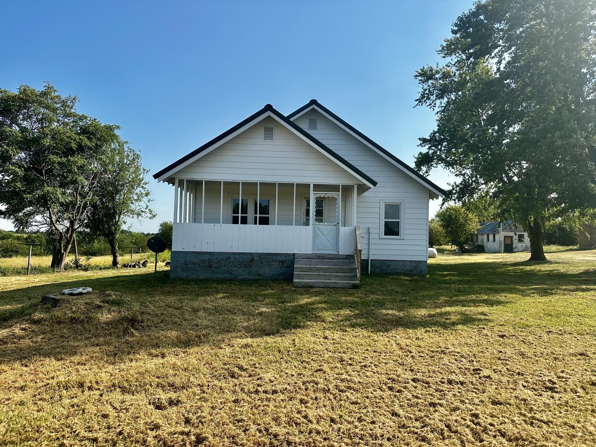 1934 State Hwy E, Marshfield MO 65706