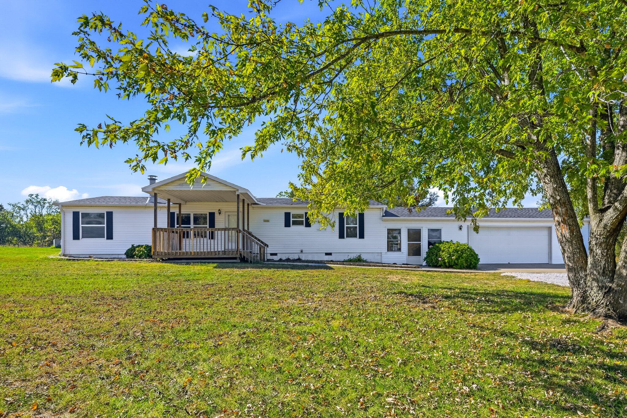 467 E Burrell Lane, Springfield MO 65803