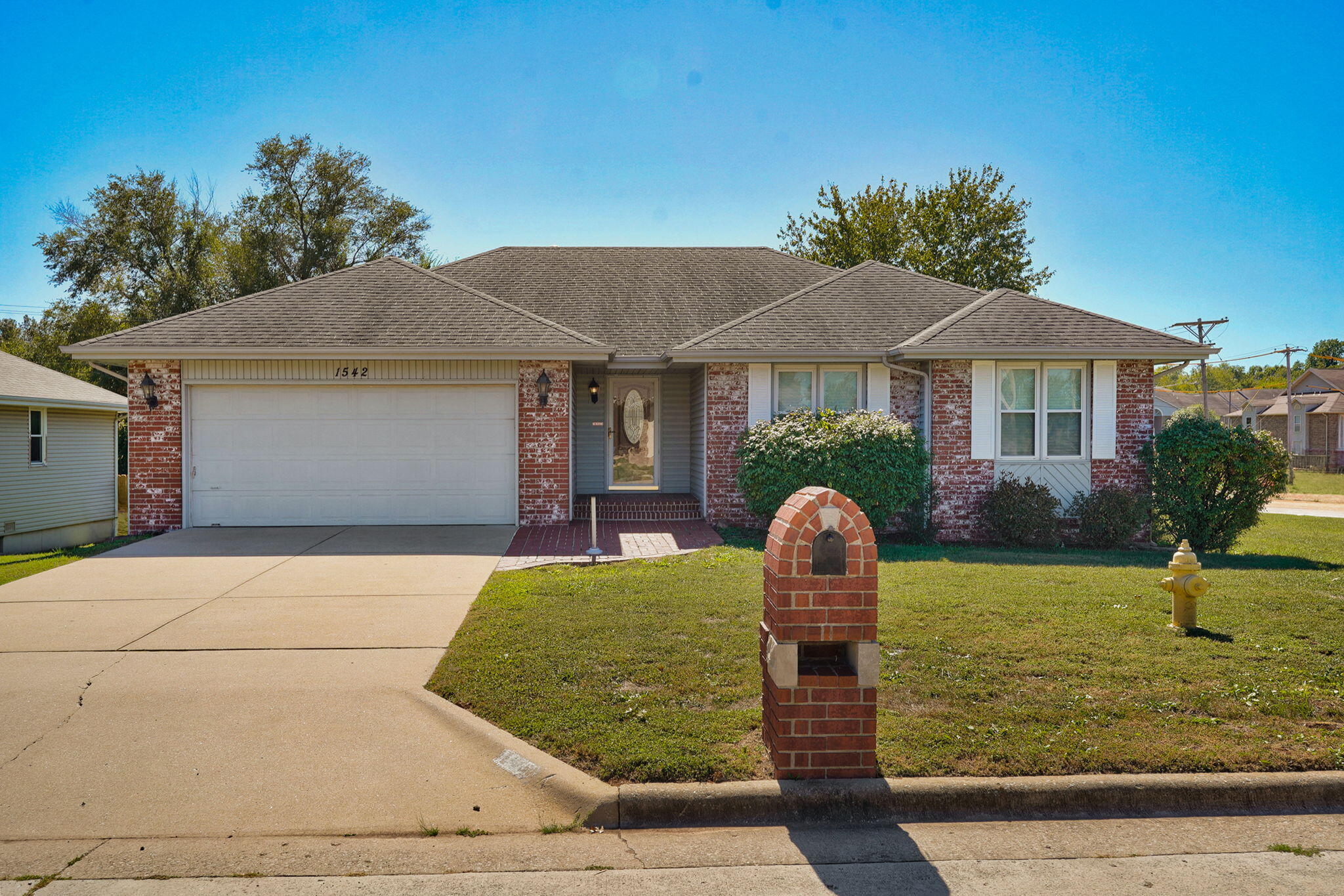 1542 W Deerfield Street, Springfield MO 65807