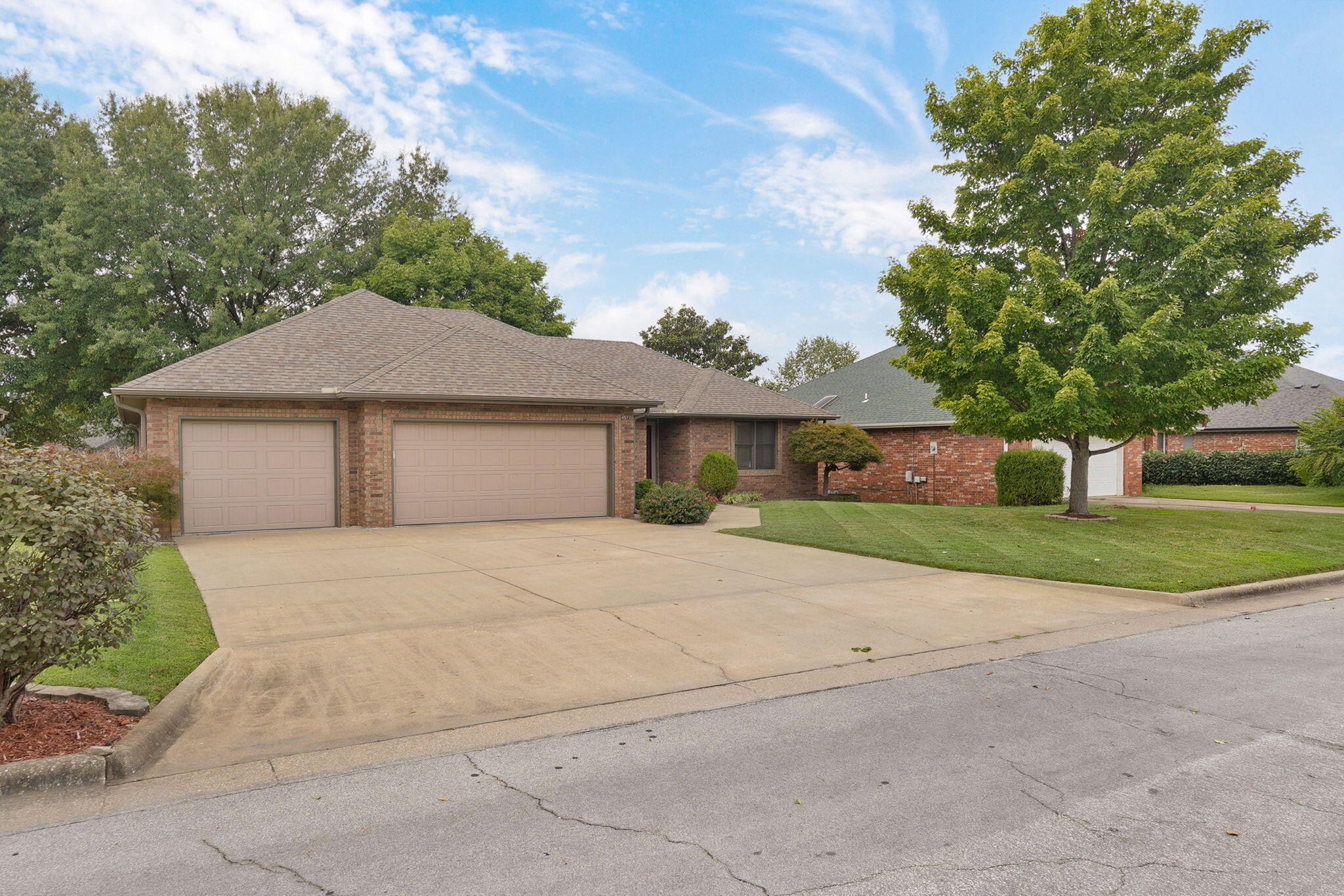 4571 S Park Avenue, Springfield MO 65810
