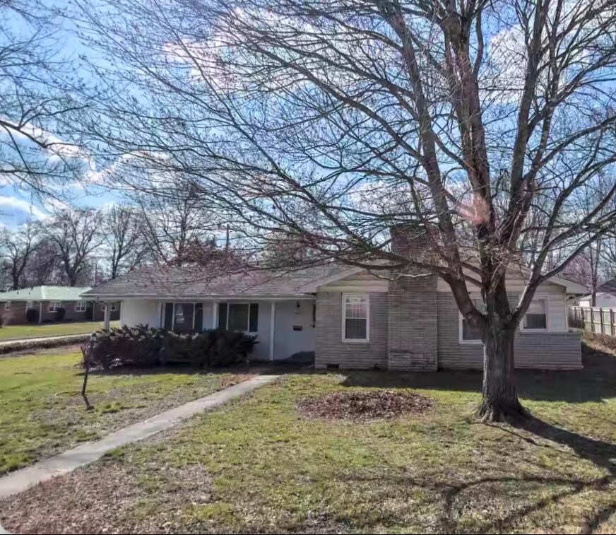2143 S Brighton Drive, Springfield MO 65804
