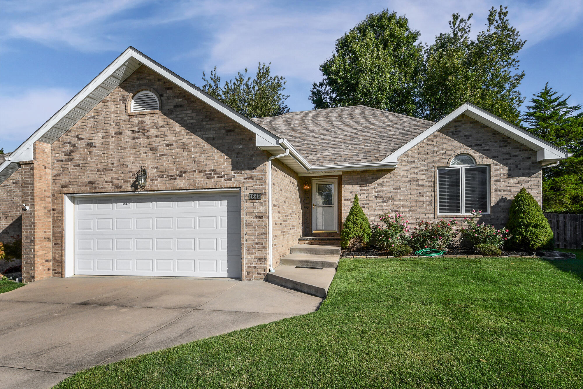 1645 W Swallow Street, Springfield MO 65810
