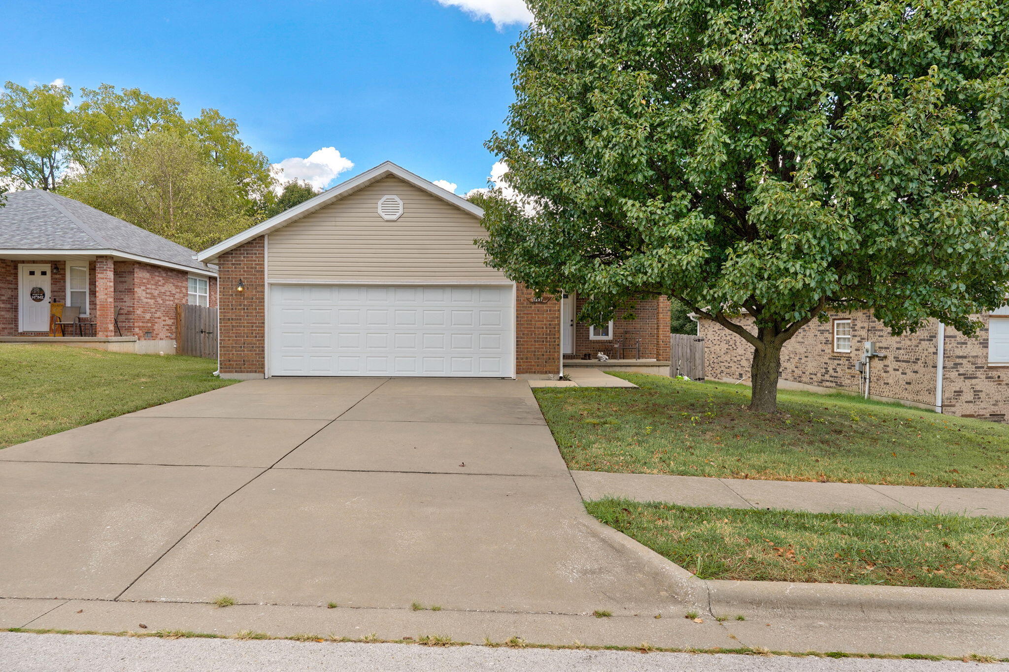1257 E Mcclernon Street, Springfield MO 65803