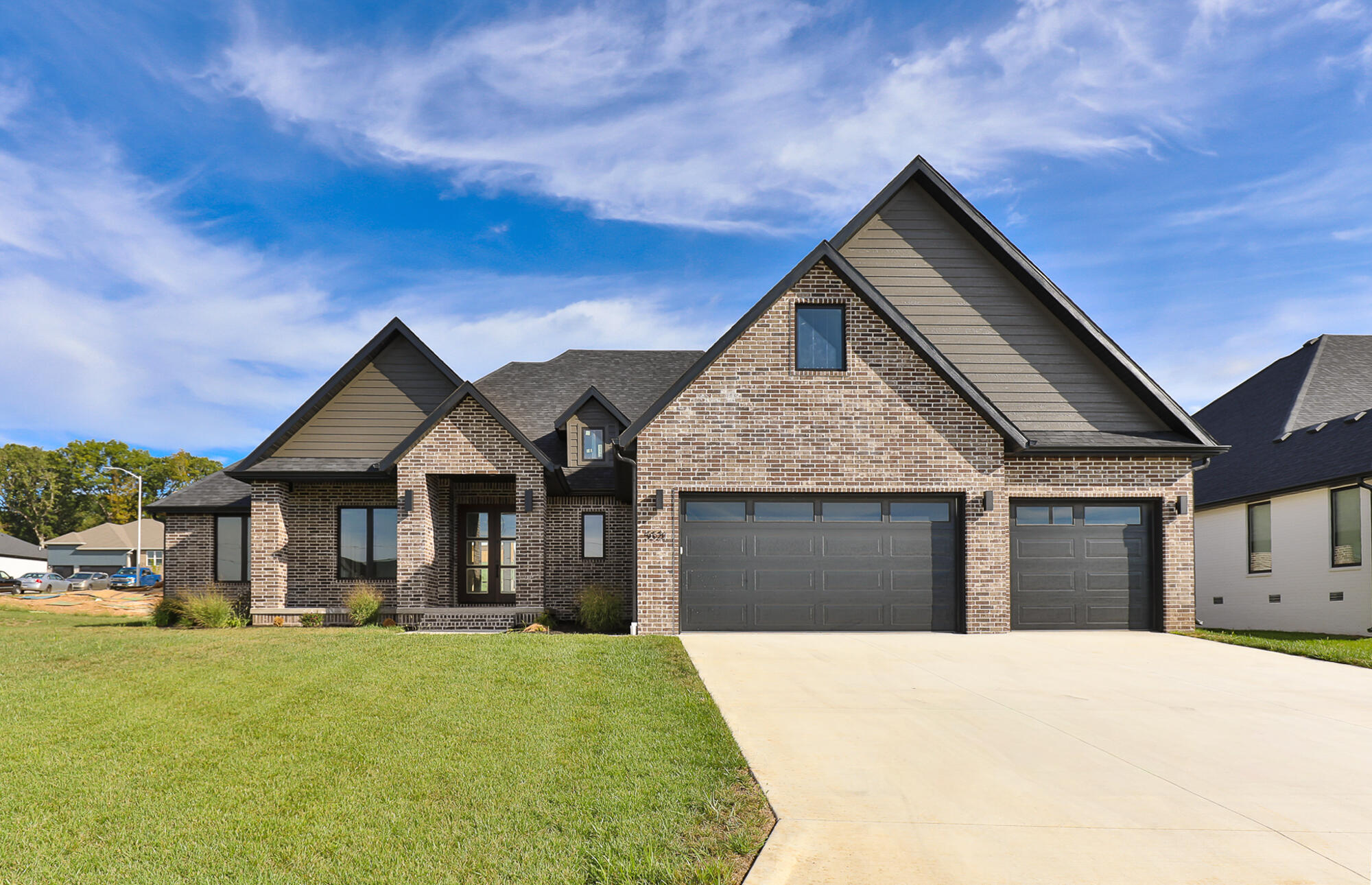 5521 E Cavalcade Lane, Springfield MO 65802