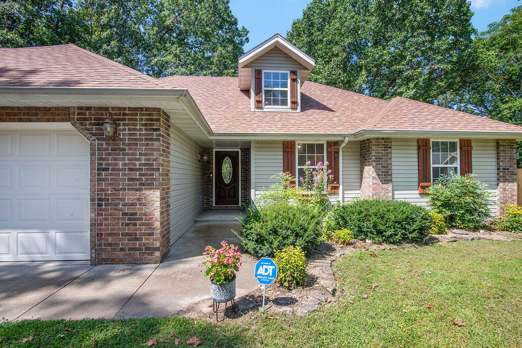 1496 S Alice Gayle Circle, Nixa MO 65714
