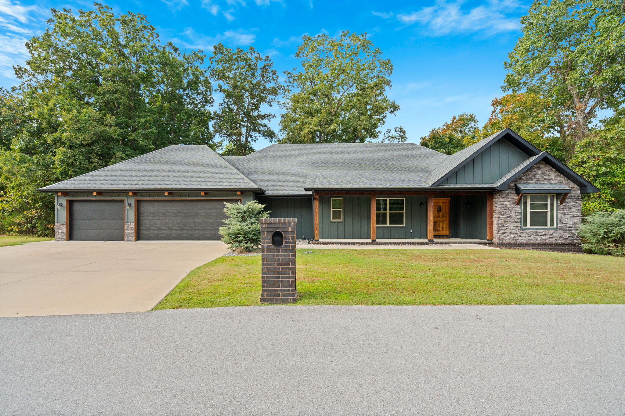 1800 Yoachum Drive, Nixa MO 65714