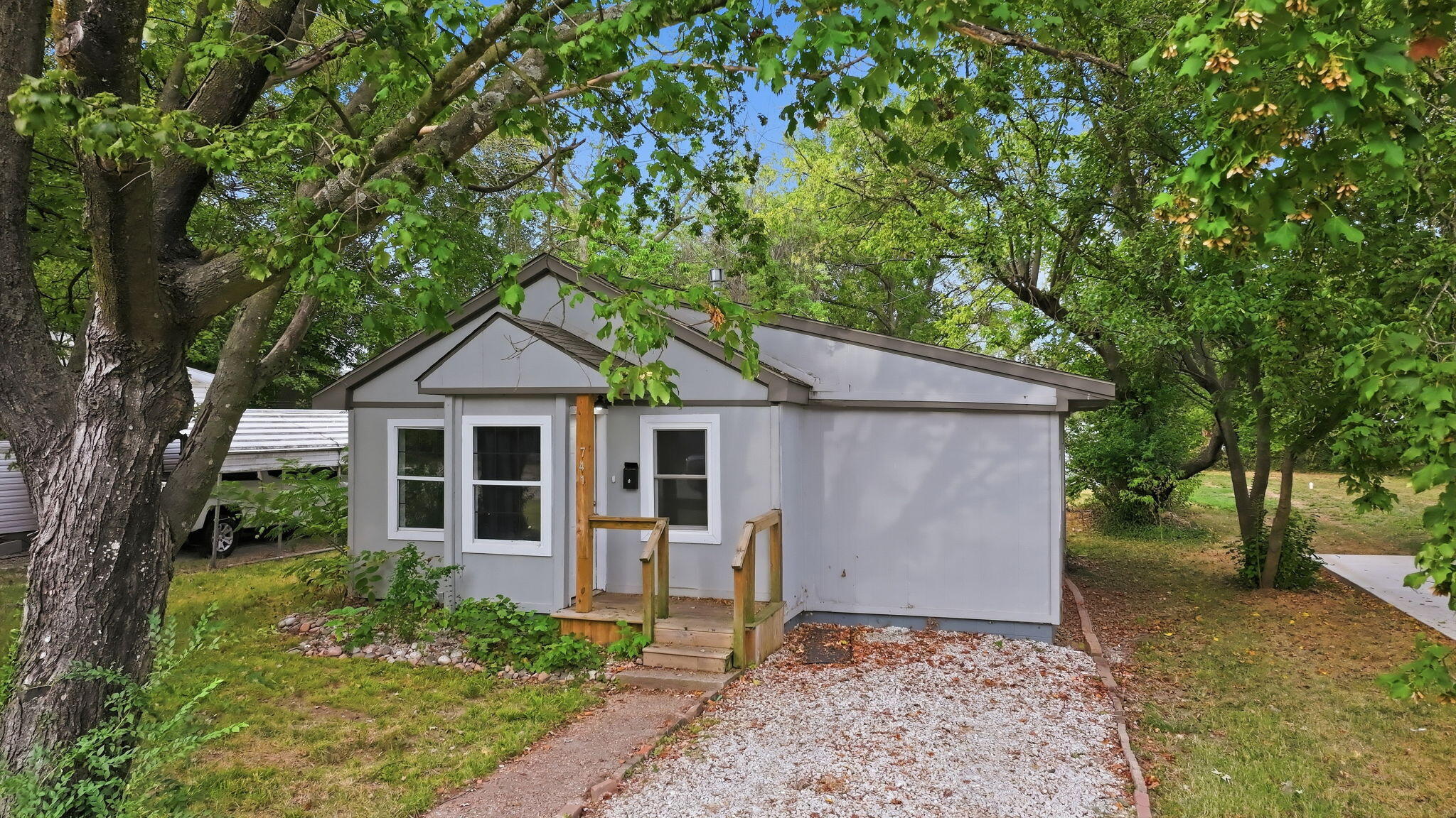 741 N Warren Avenue, Springfield MO 65802