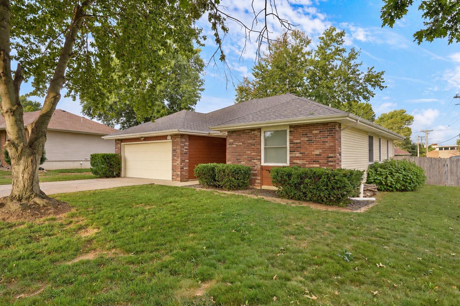 915 Breann Court, Nixa MO 65714