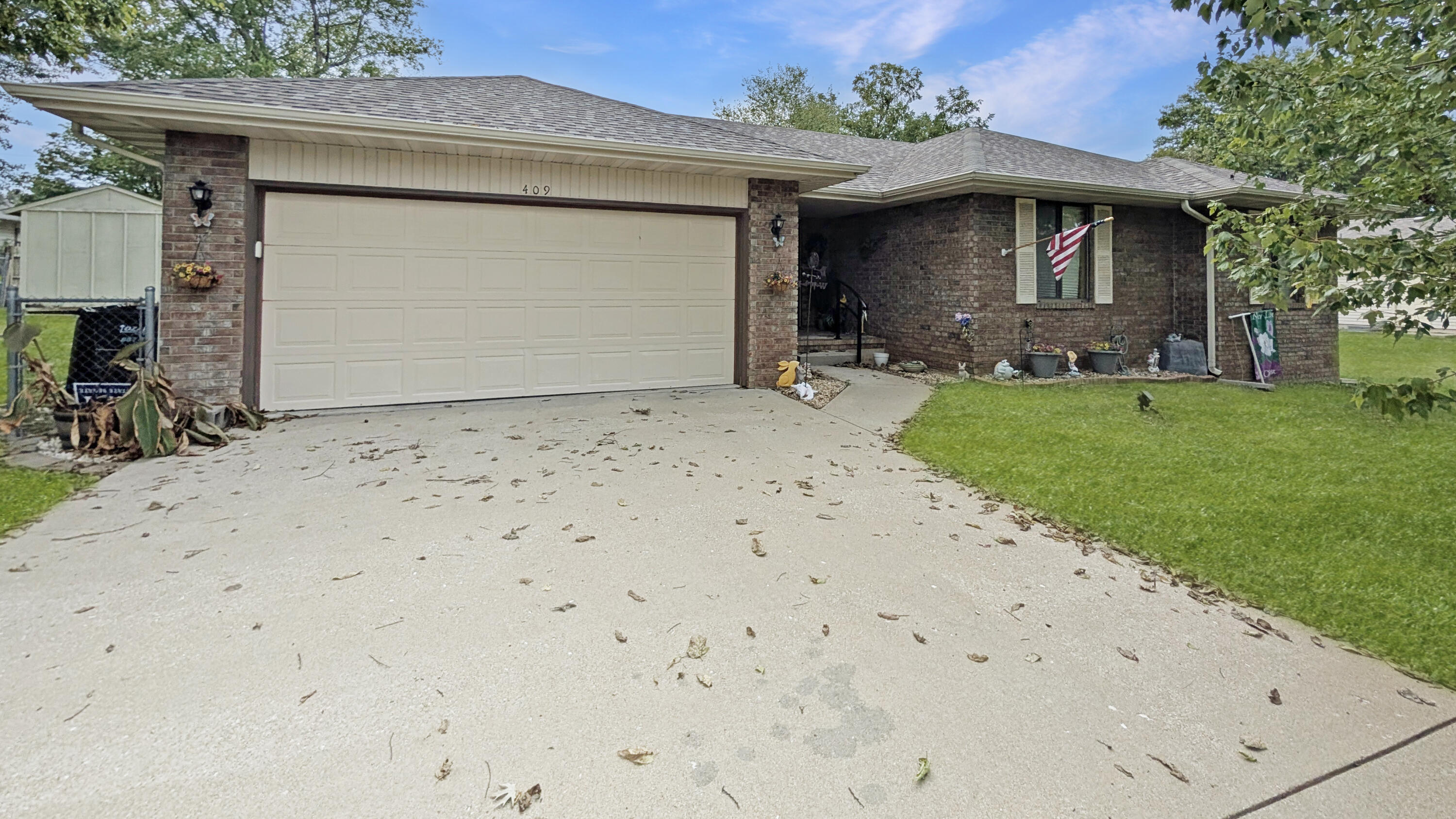 409 N Kyle Avenue, Republic MO 65738