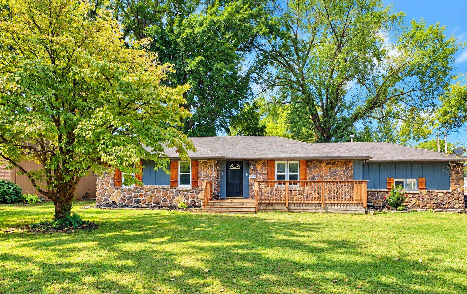 1833 S Westwood Avenue, Springfield MO 65807