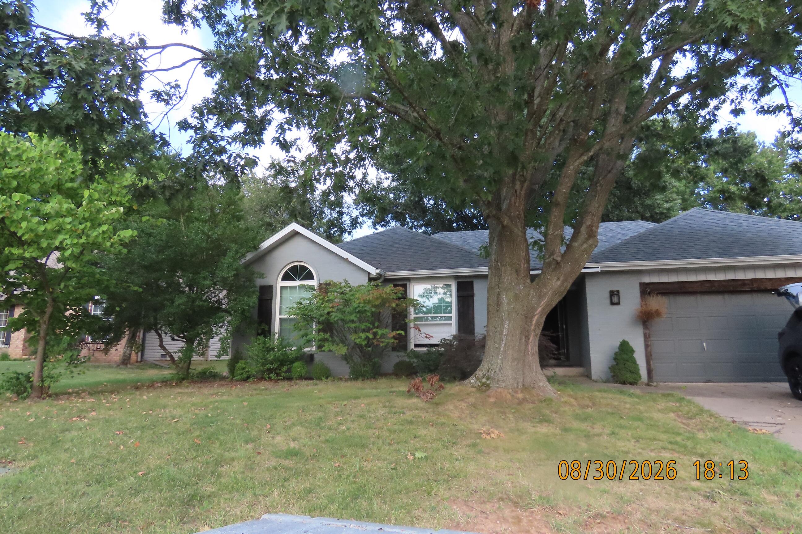 5670 S Jefferson Avenue, Springfield MO 65810