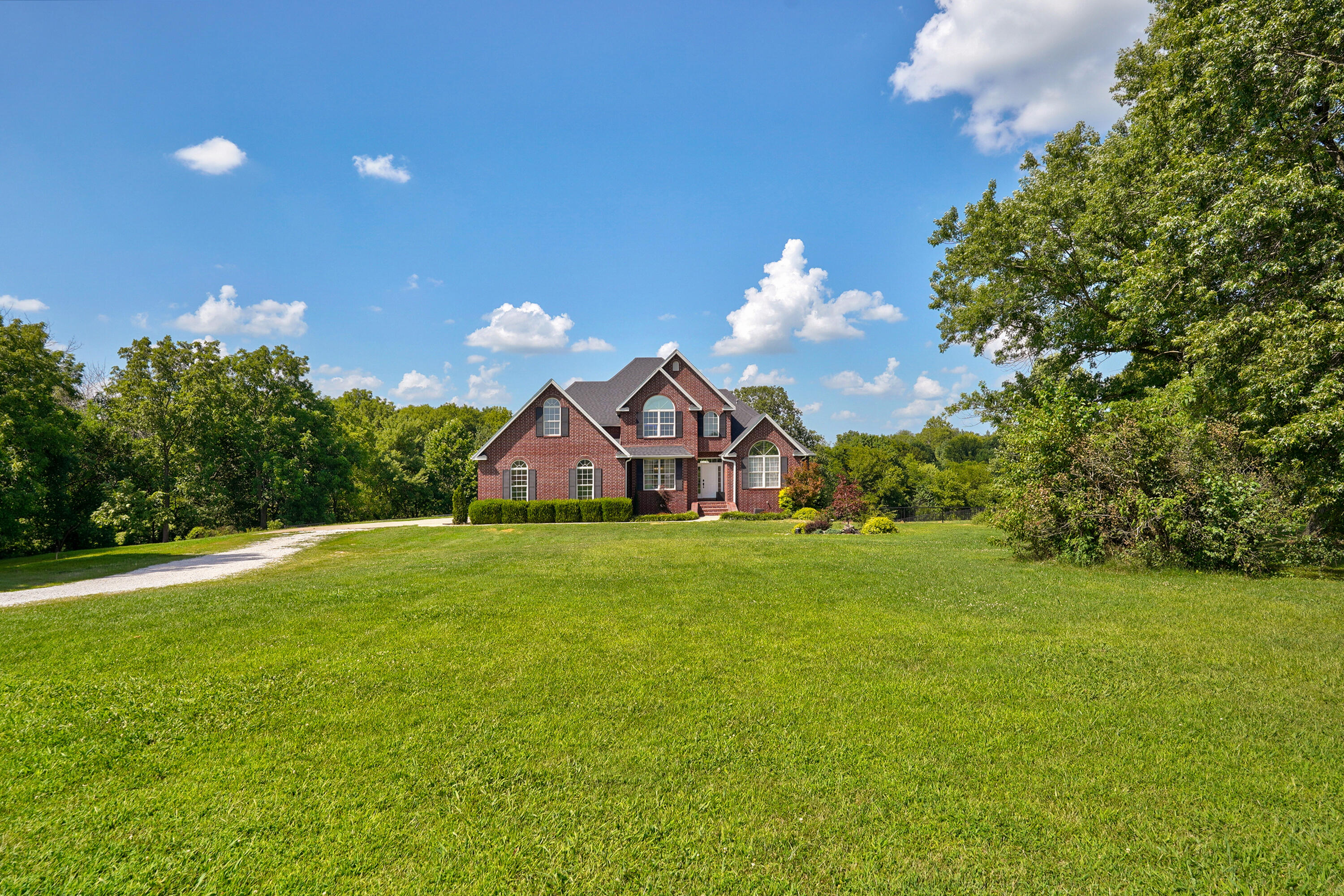 7675 W Farm Road 194, Republic MO 65738