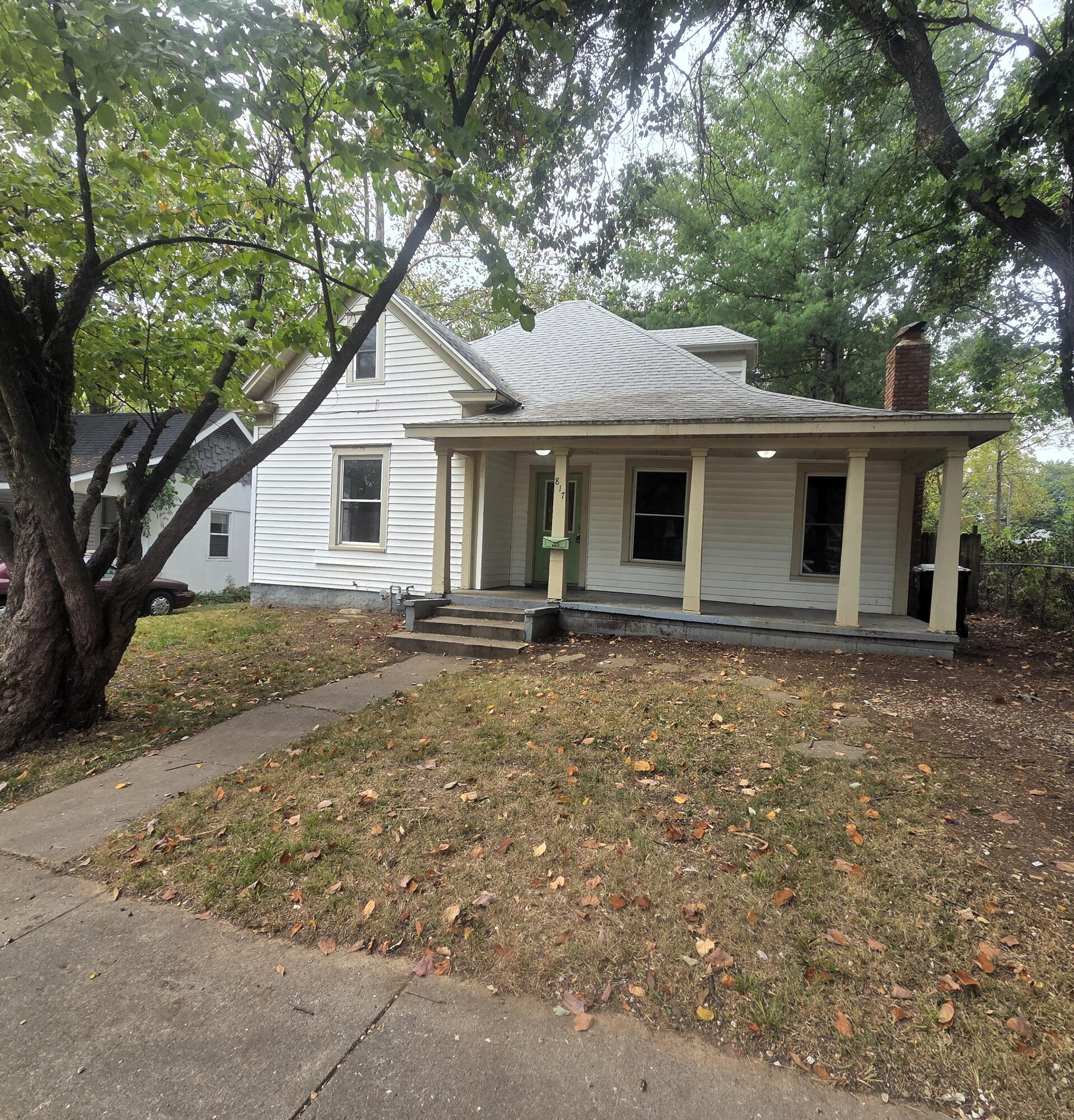 817 S Newton Avenue, Springfield MO 65806