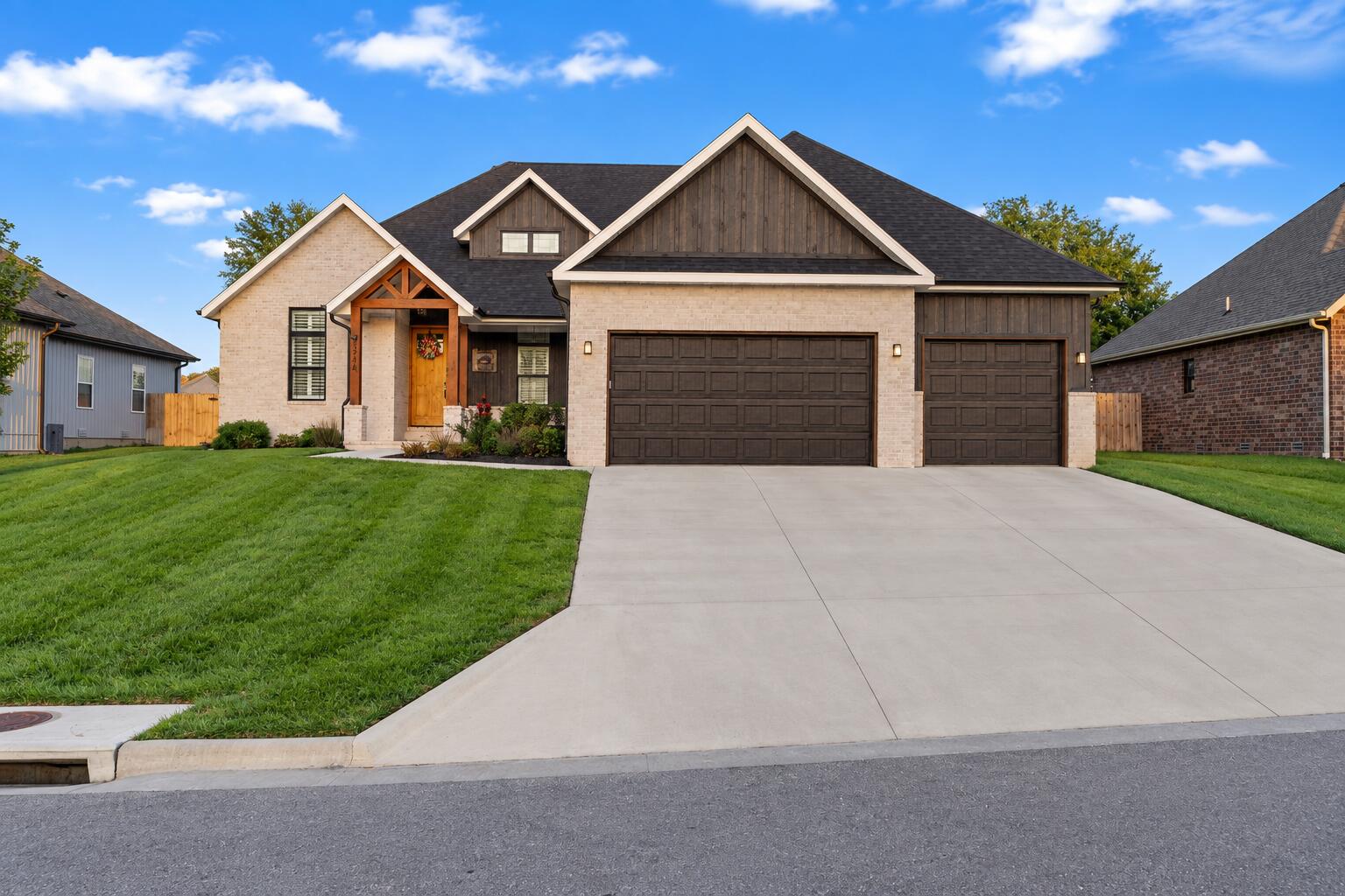 3214 N Marlin Drive, Ozark MO 65721