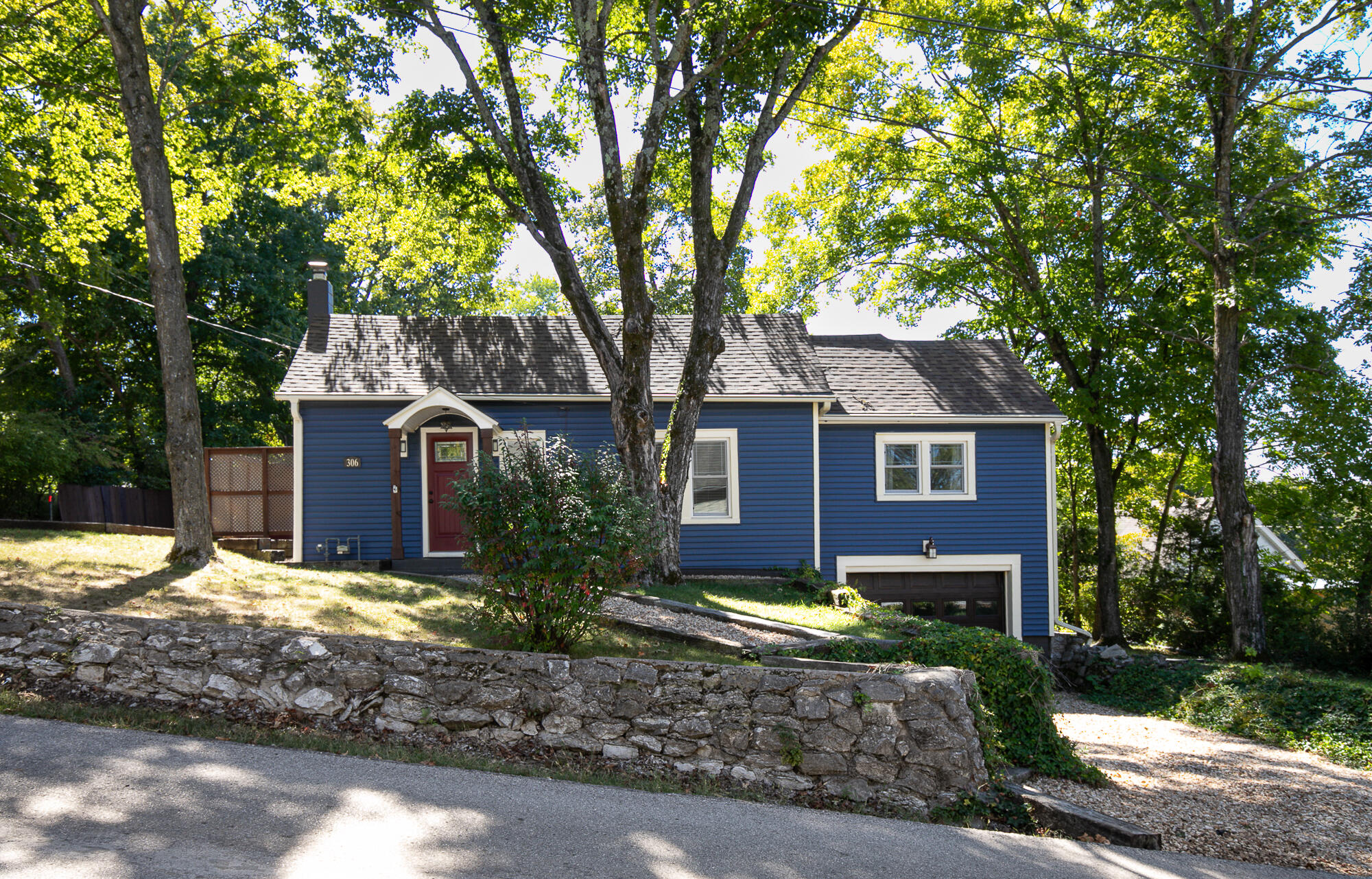 306 E Oak Street, Ozark MO 65721