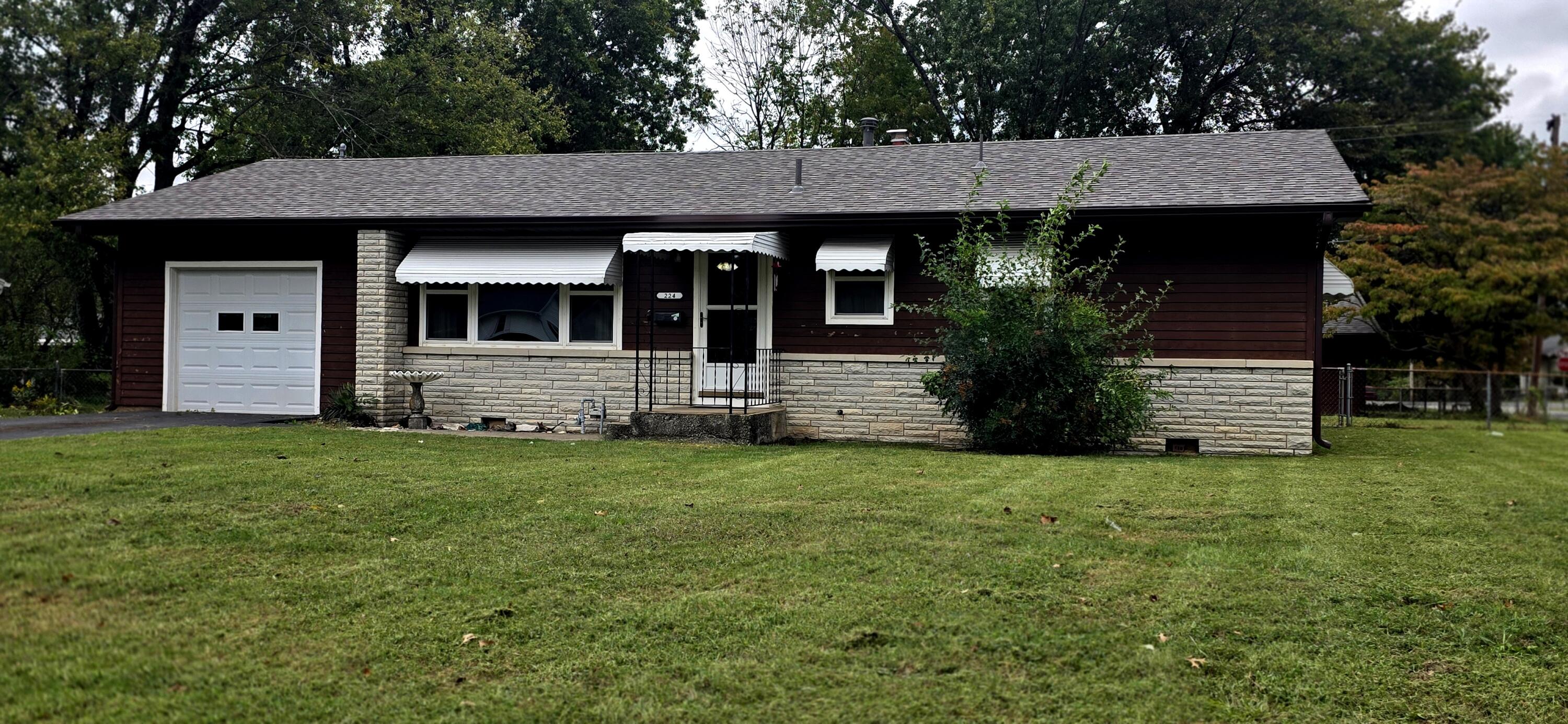 224 S Forest Lane, Republic MO 65738