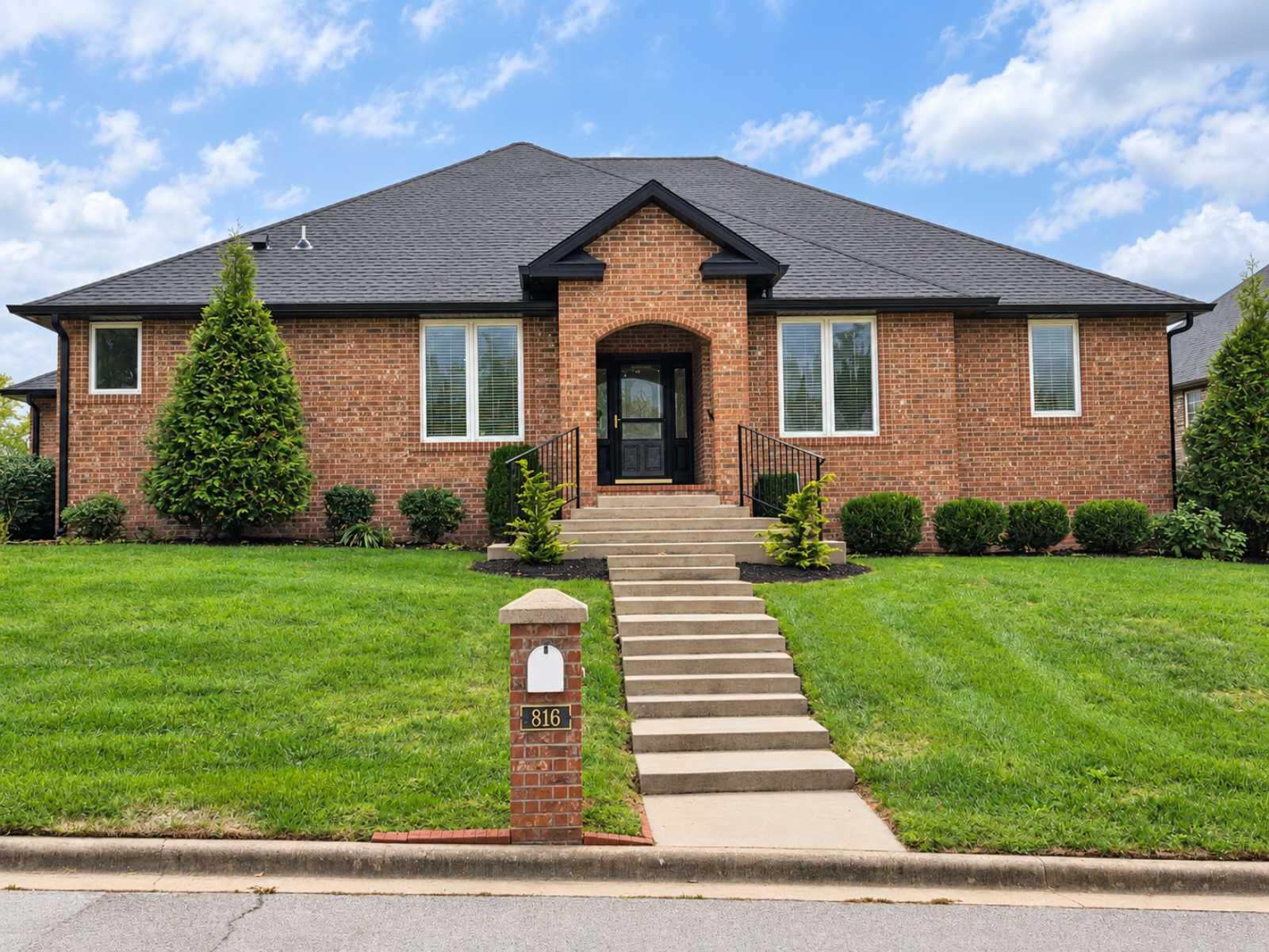 816 W Myra Drive, Nixa MO 65714