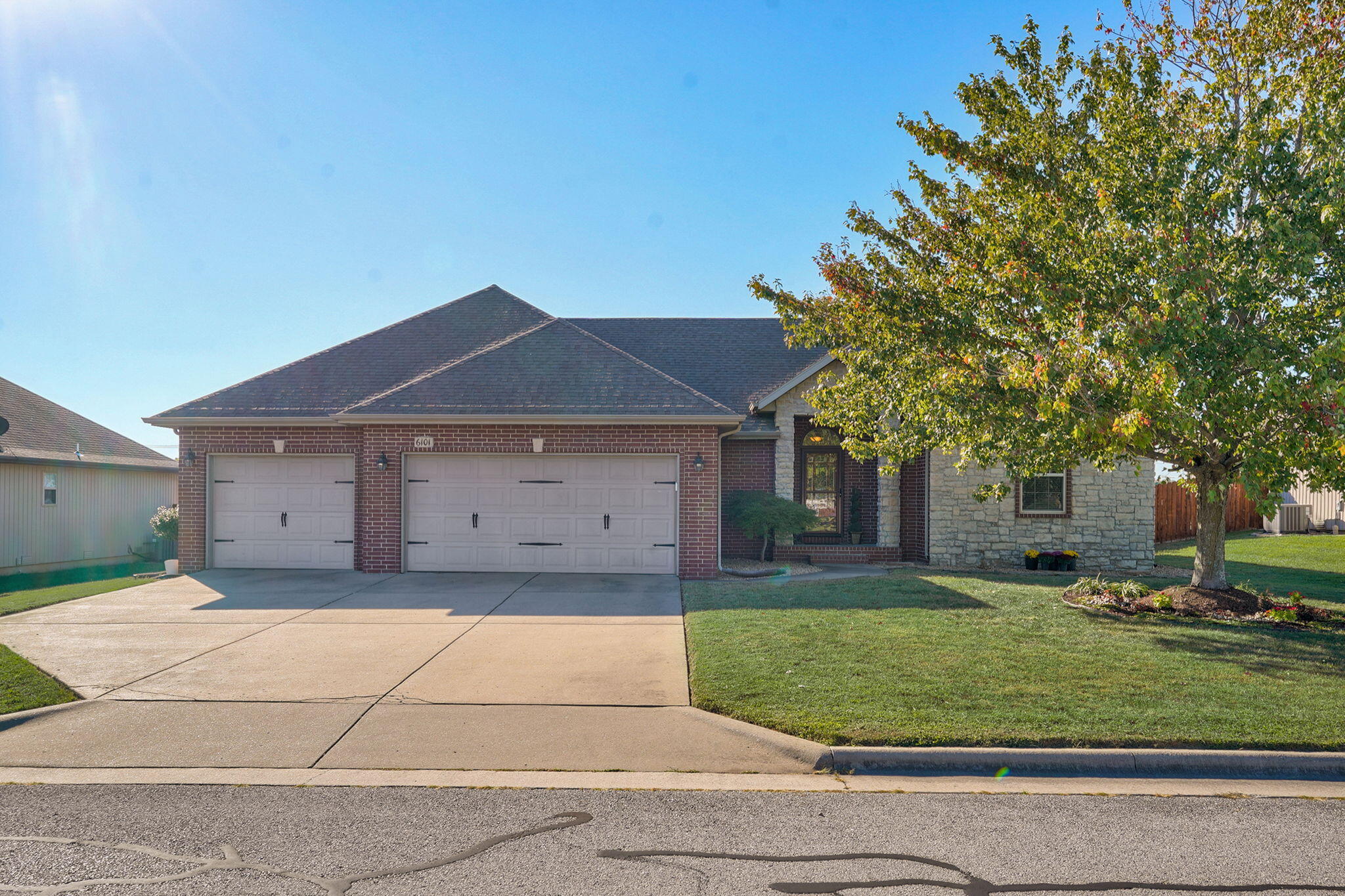 6101 N 19th Avenue, Ozark MO 65721