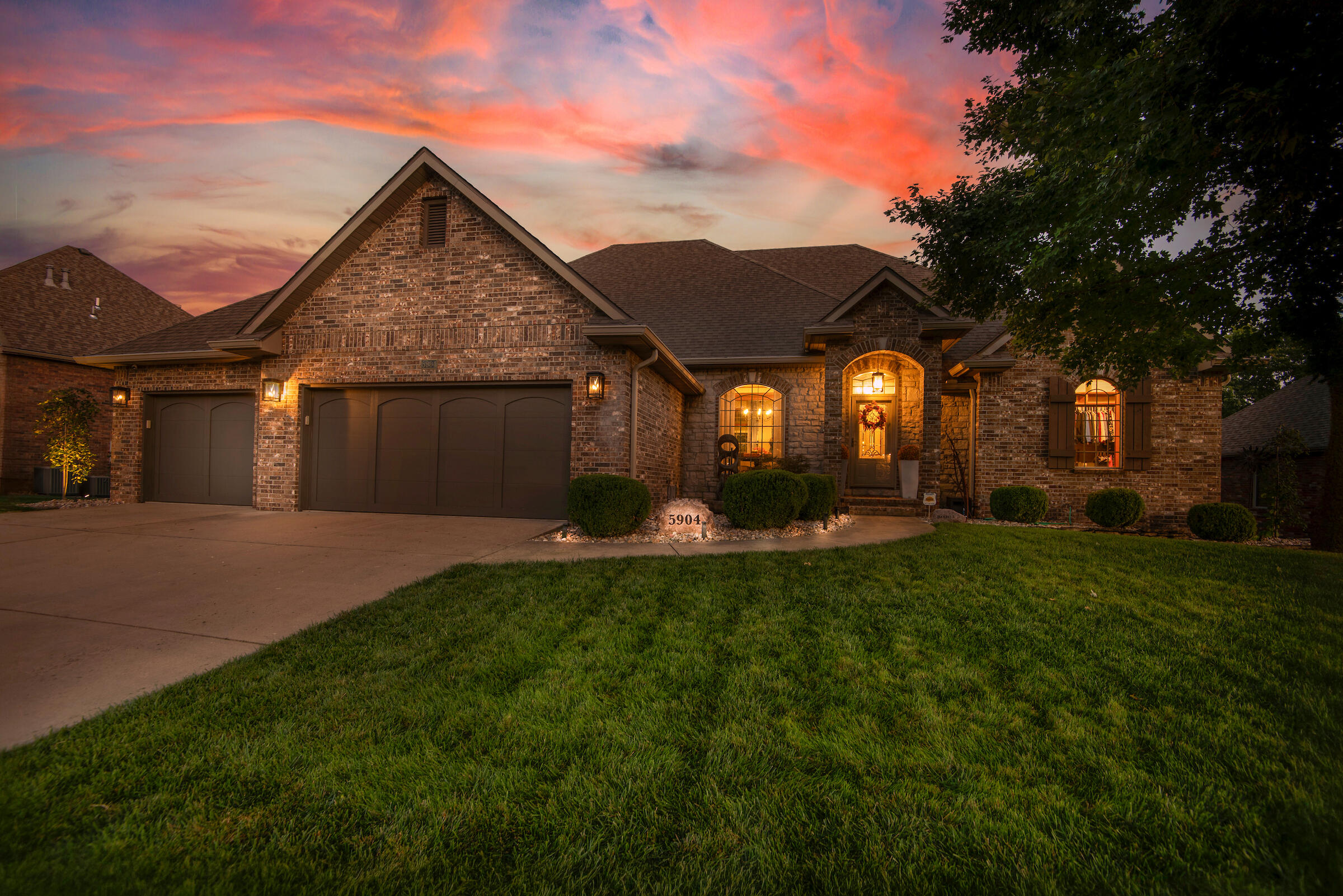 5904 S Parkhaven Lane, Springfield MO 65810
