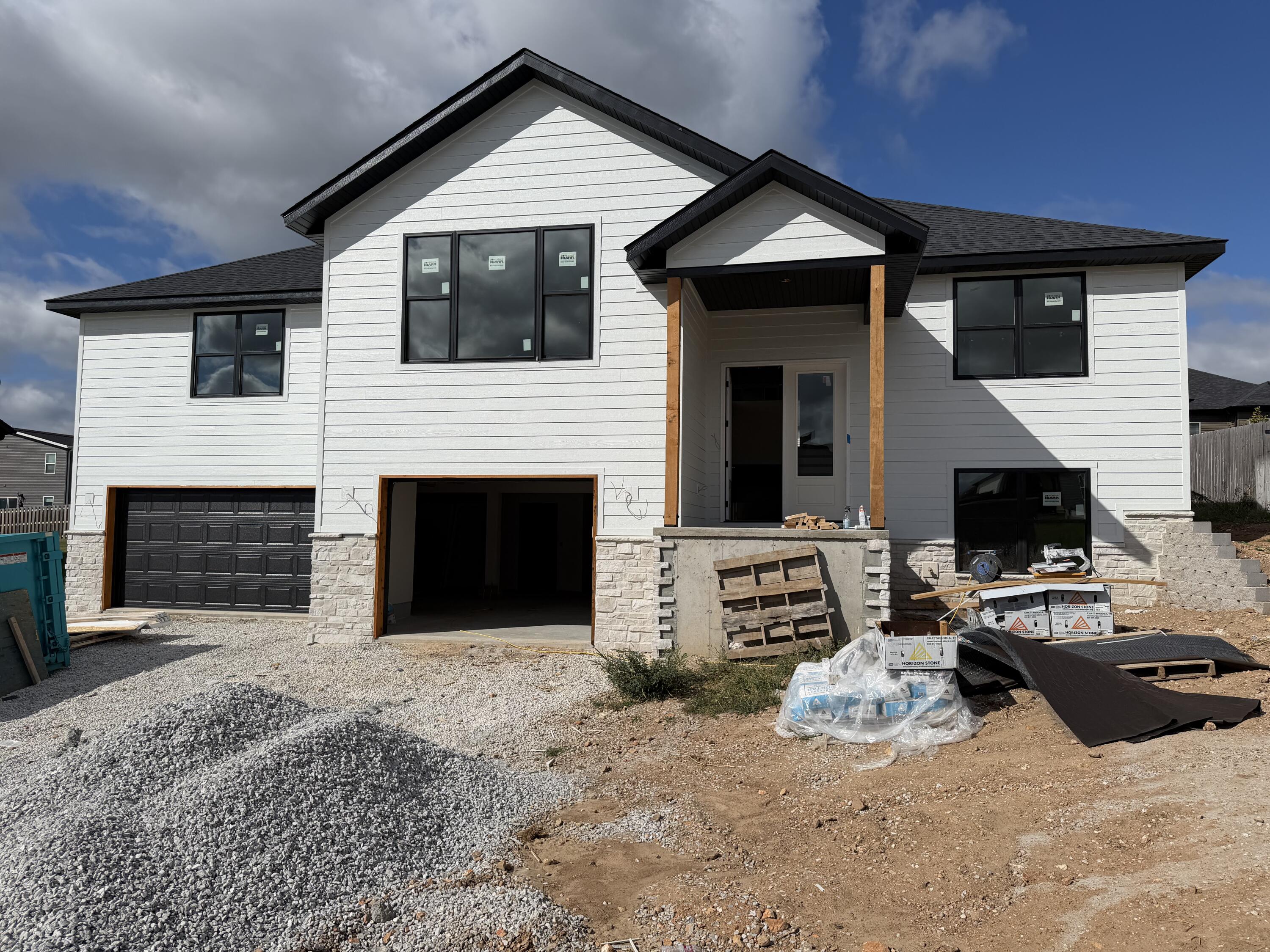 2505 W Pigeon Drive, Ozark MO 65721