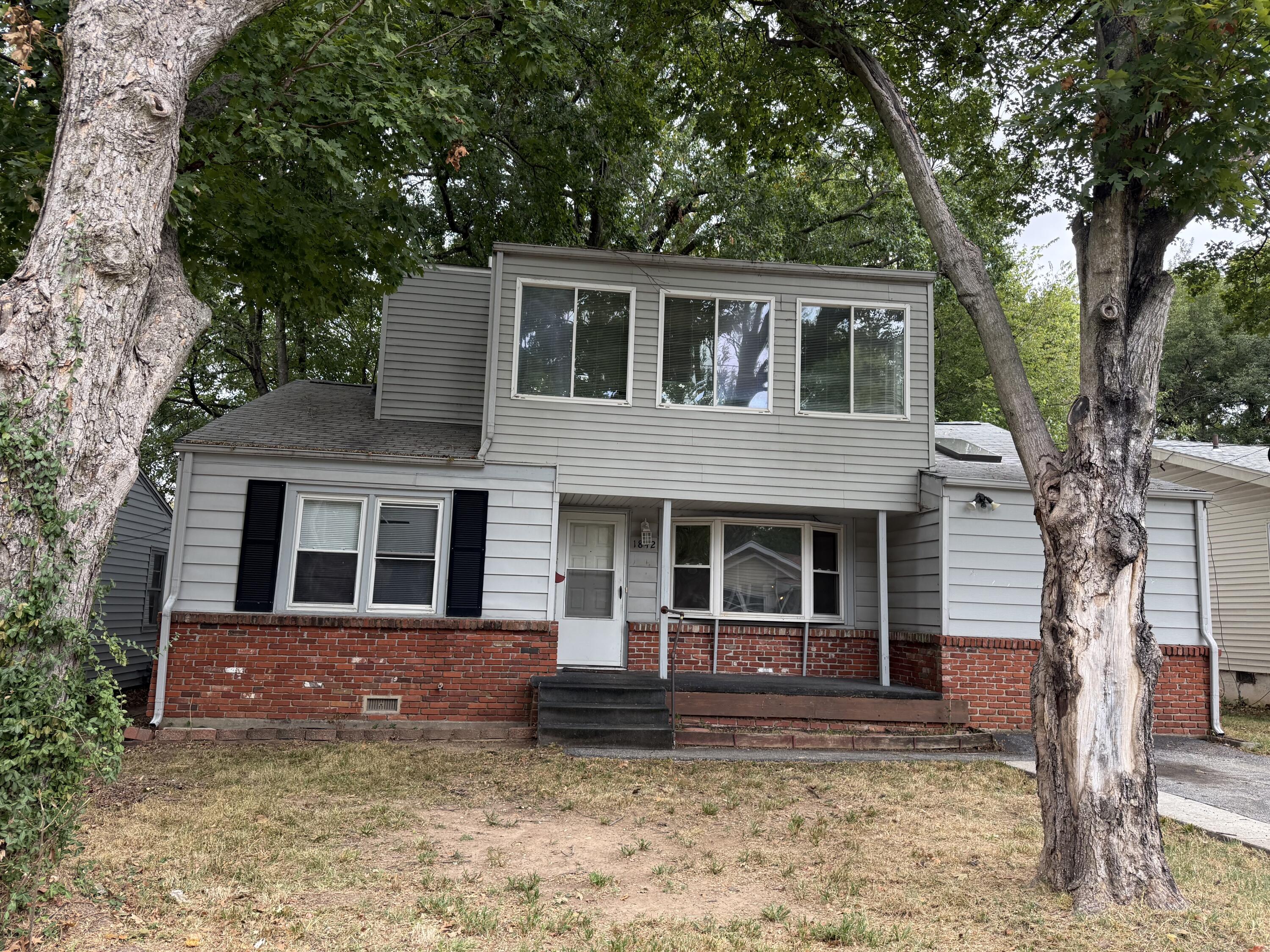 1842 S Franklin Avenue, Springfield MO 65807