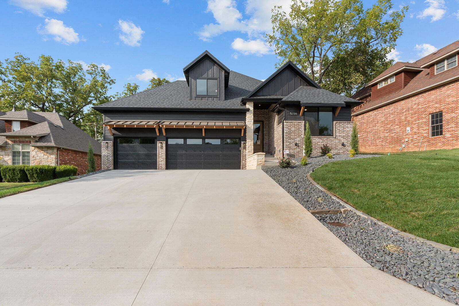 5786 S Brightwater Trail, Springfield MO 65810