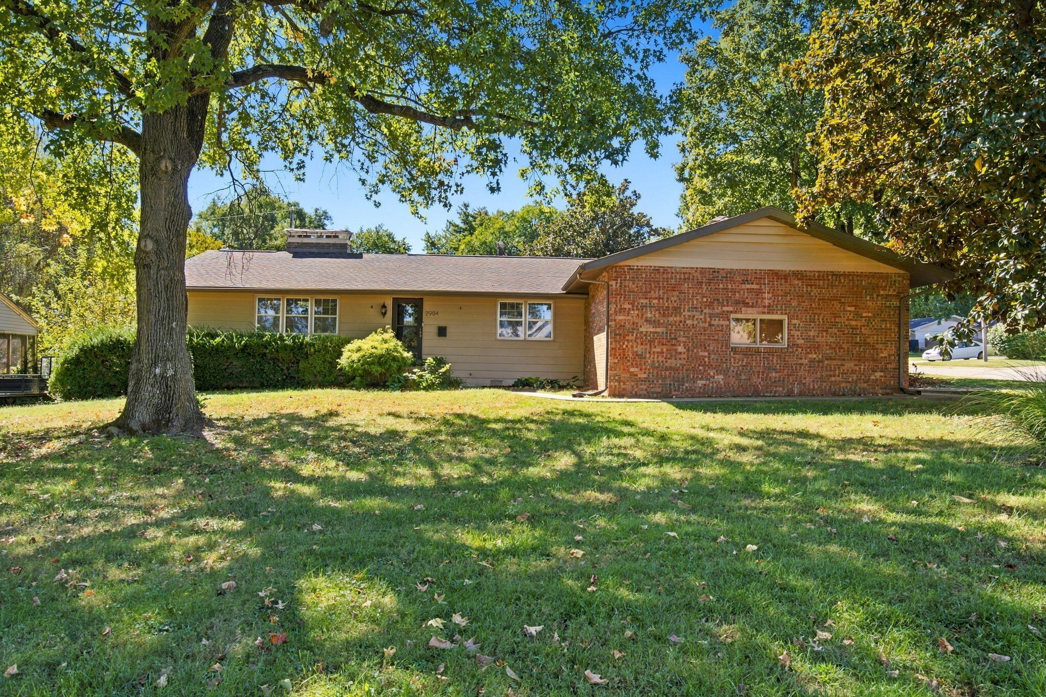2904 E Eastmoor Drive, Springfield MO 65804