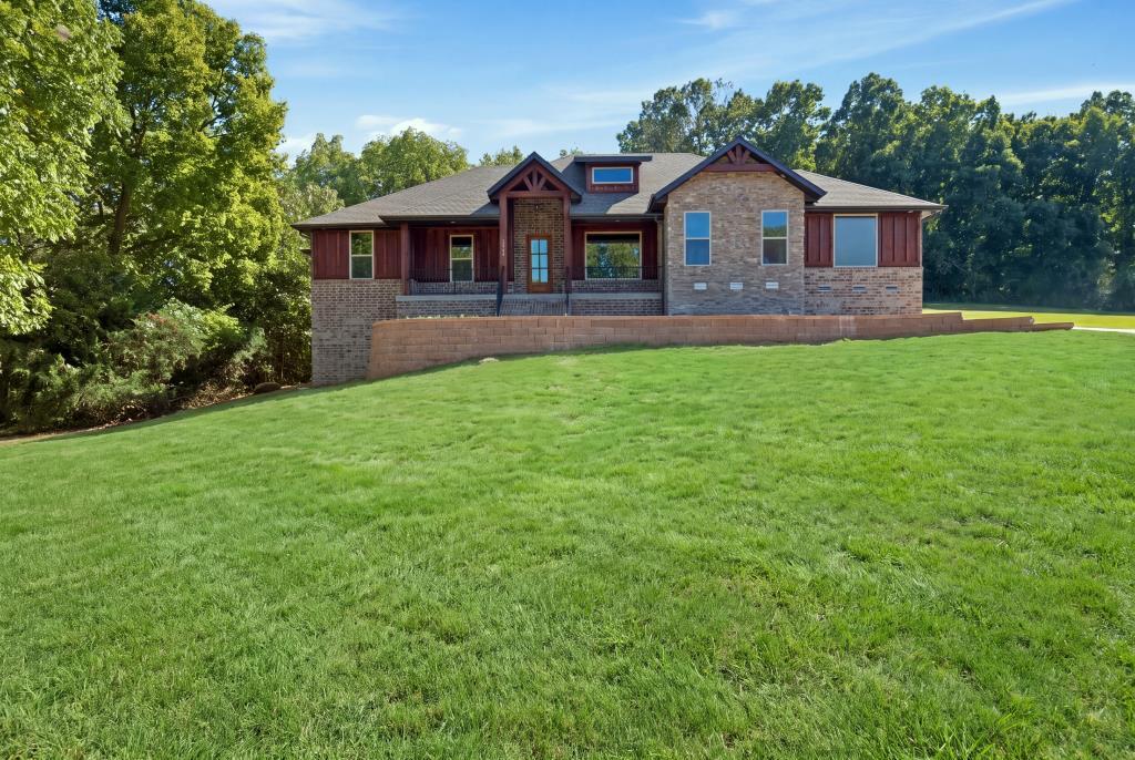 1914 W Patton Place, Nixa MO 65714